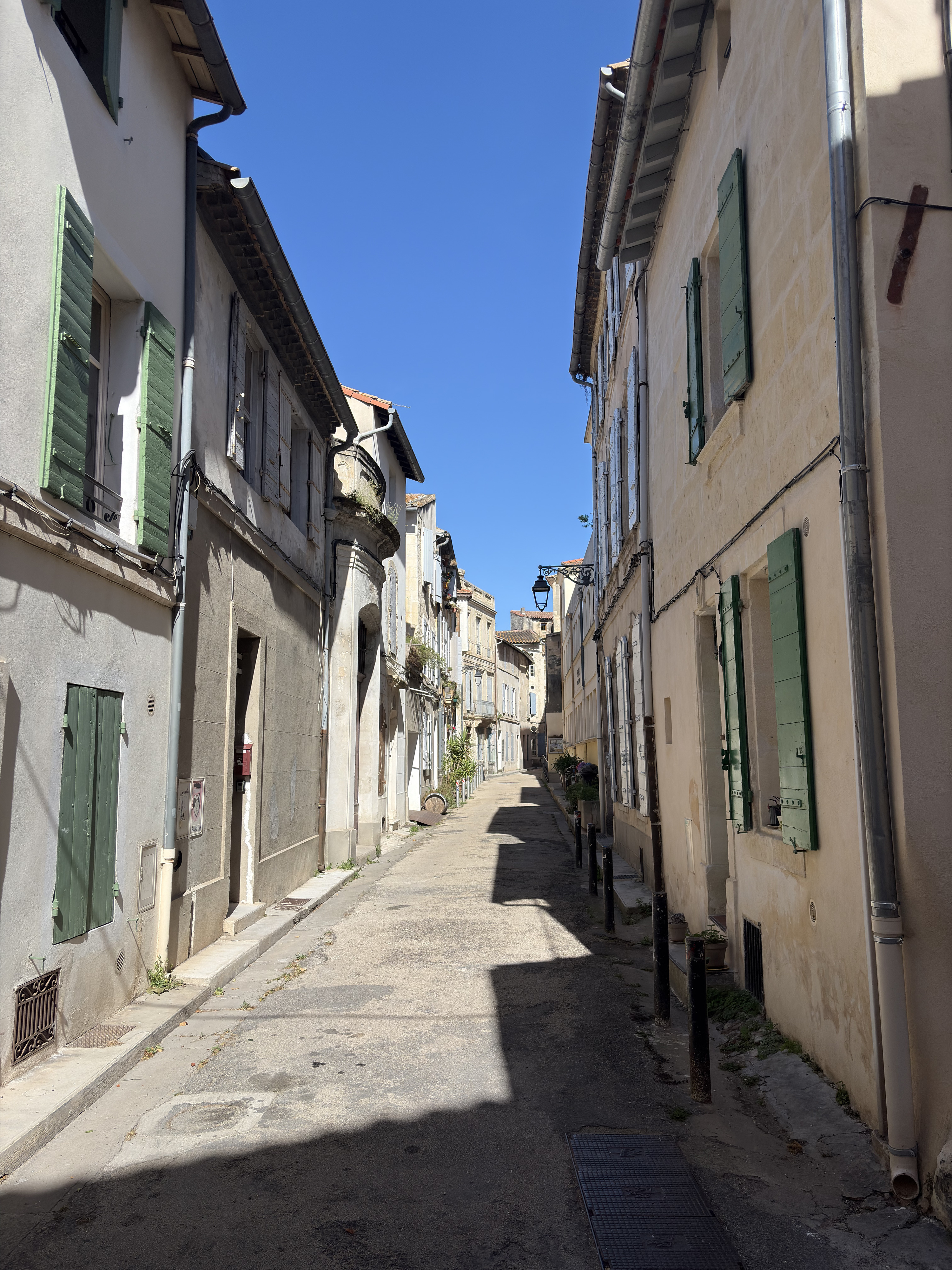 รูปถ่าย ฝรั่งเศส(France) อาร์เลอ(Arles) 2026-06 49
