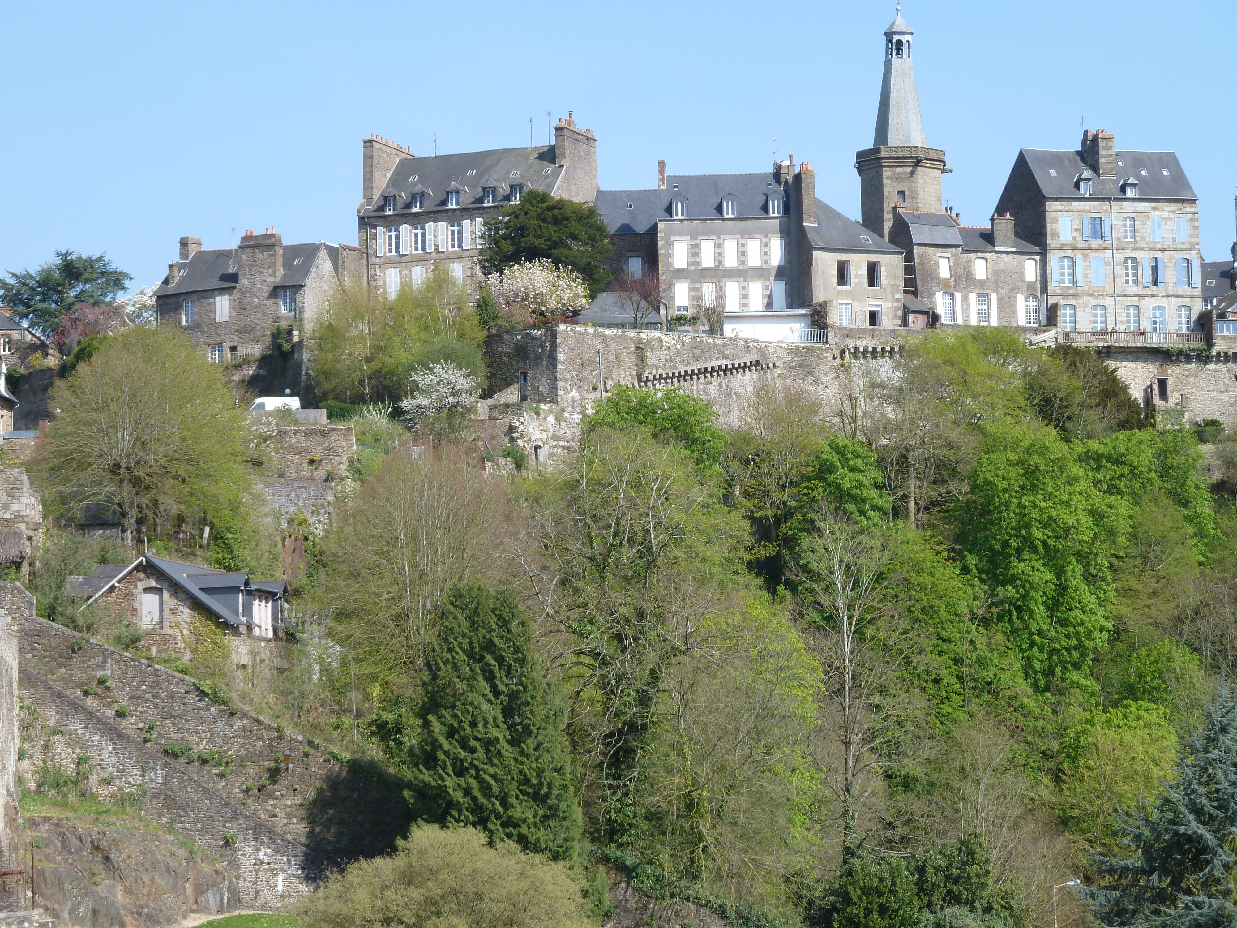 รูปถ่าย ฝรั่งเศส(France) ฟูแฌร์(Fougeres) 2010-04 204