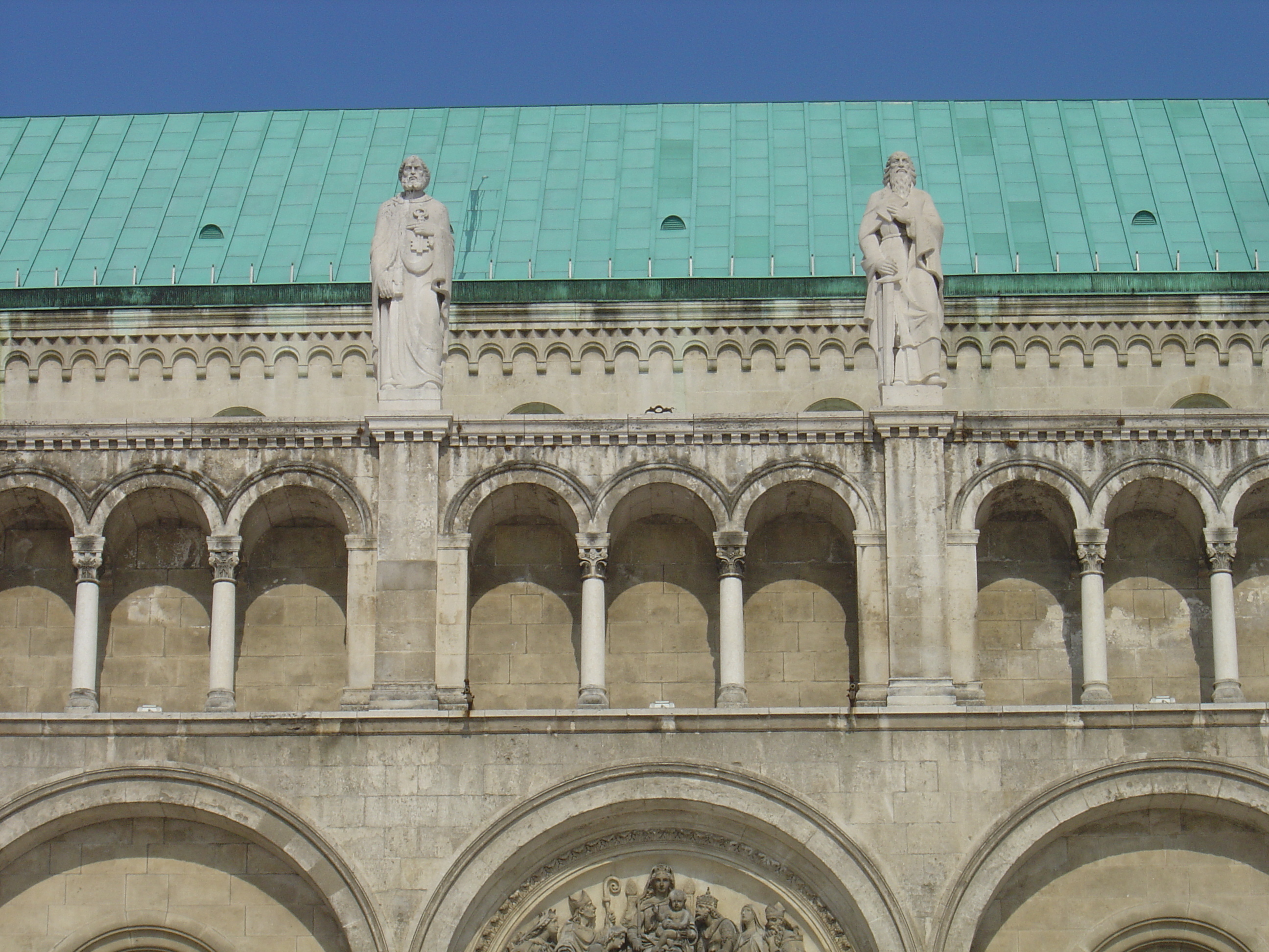 รูปถ่าย ฮังการี(Hungary) เปคส์(Pecs) 2005-03 16