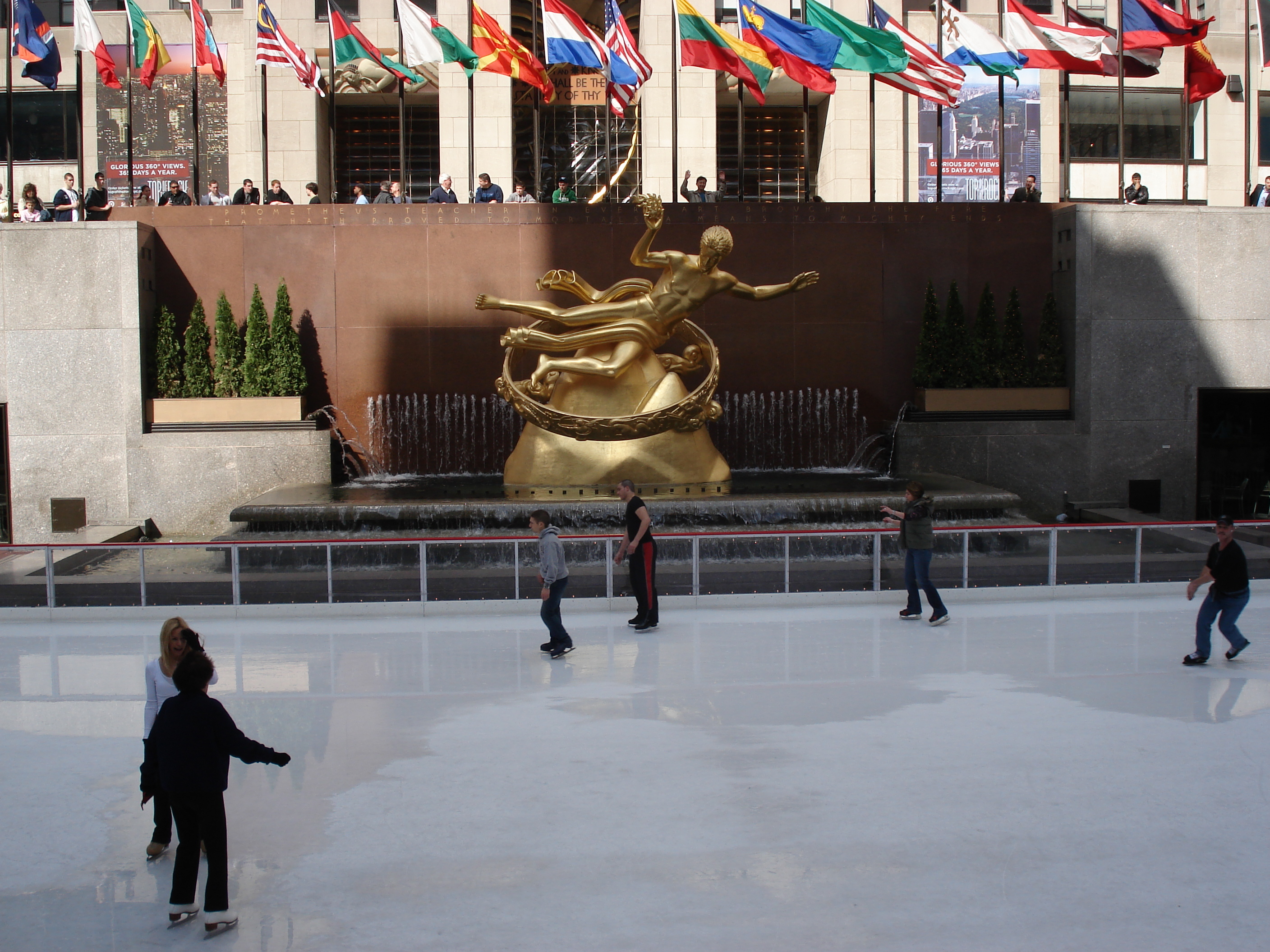รูปถ่าย สหรัฐอเมริกา(United States) นิวยอร์ก(New York) ร็อกกีเฟลเลอร์เซ็นเตอร์(Rockefeller Center) 2006-03 10