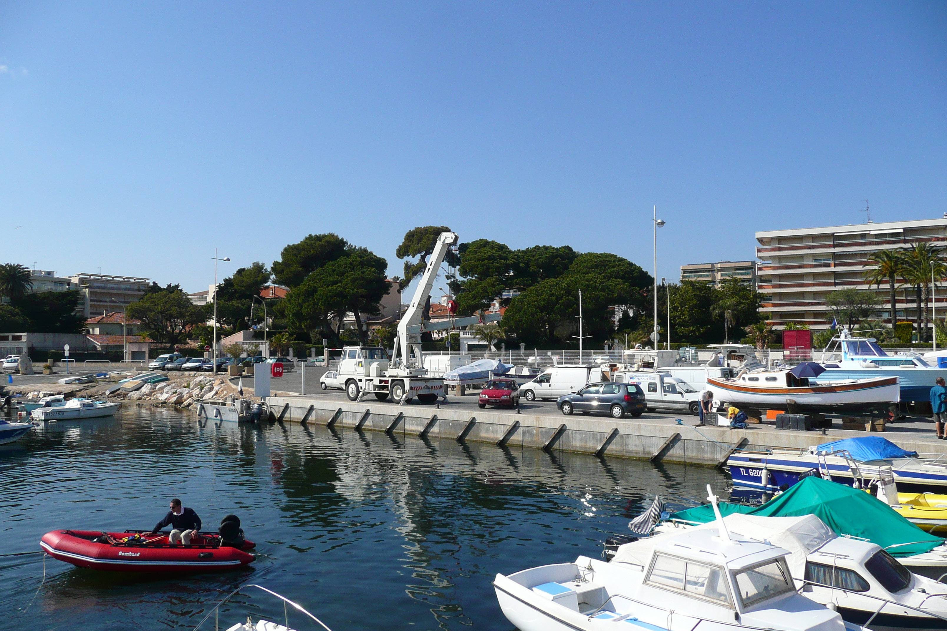 รูปถ่าย ฝรั่งเศส(France) คานส์(Cannes) หาดกาซาแญร์(Plage Gazagnaire) 2008-03 3