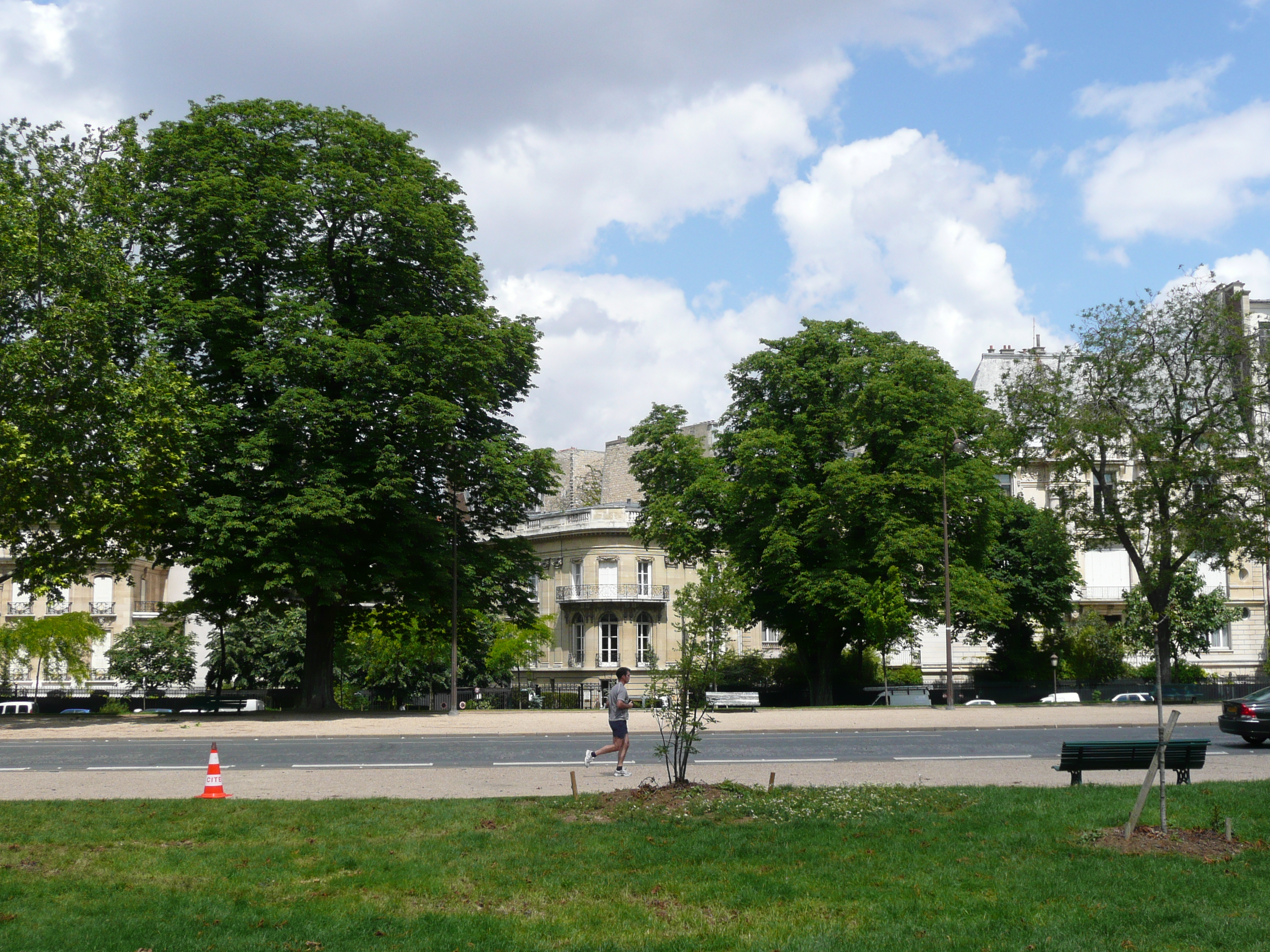 รูปถ่าย ฝรั่งเศส(France) ปารีส(Paris) ถนนฟอช(Avenue Foch) 2007-06 172