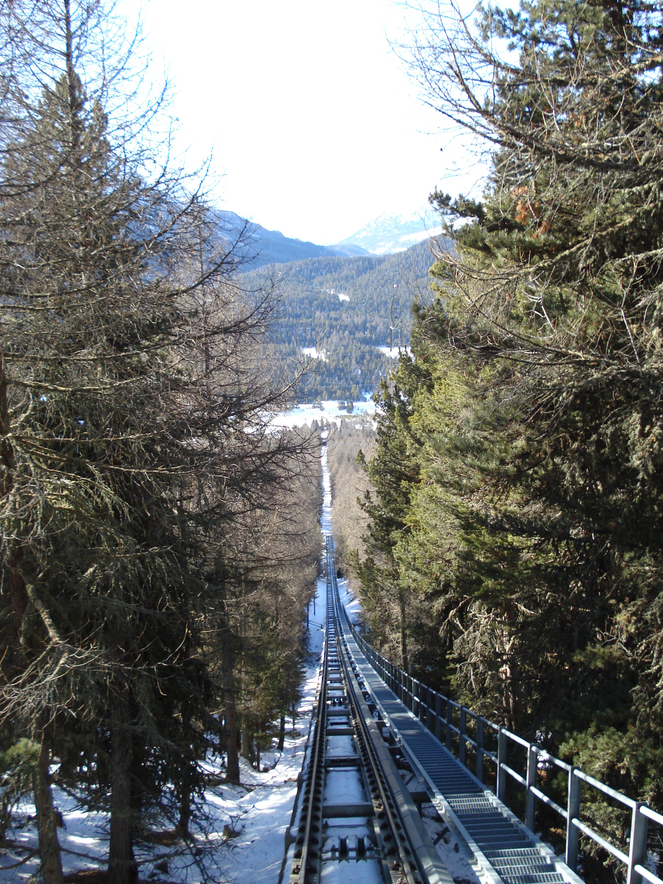 รูปถ่าย สวิสเซอร์แลนด์(Switzerland) มุตตัสมูรากล์(Muottas Muragl) 2007-01 19