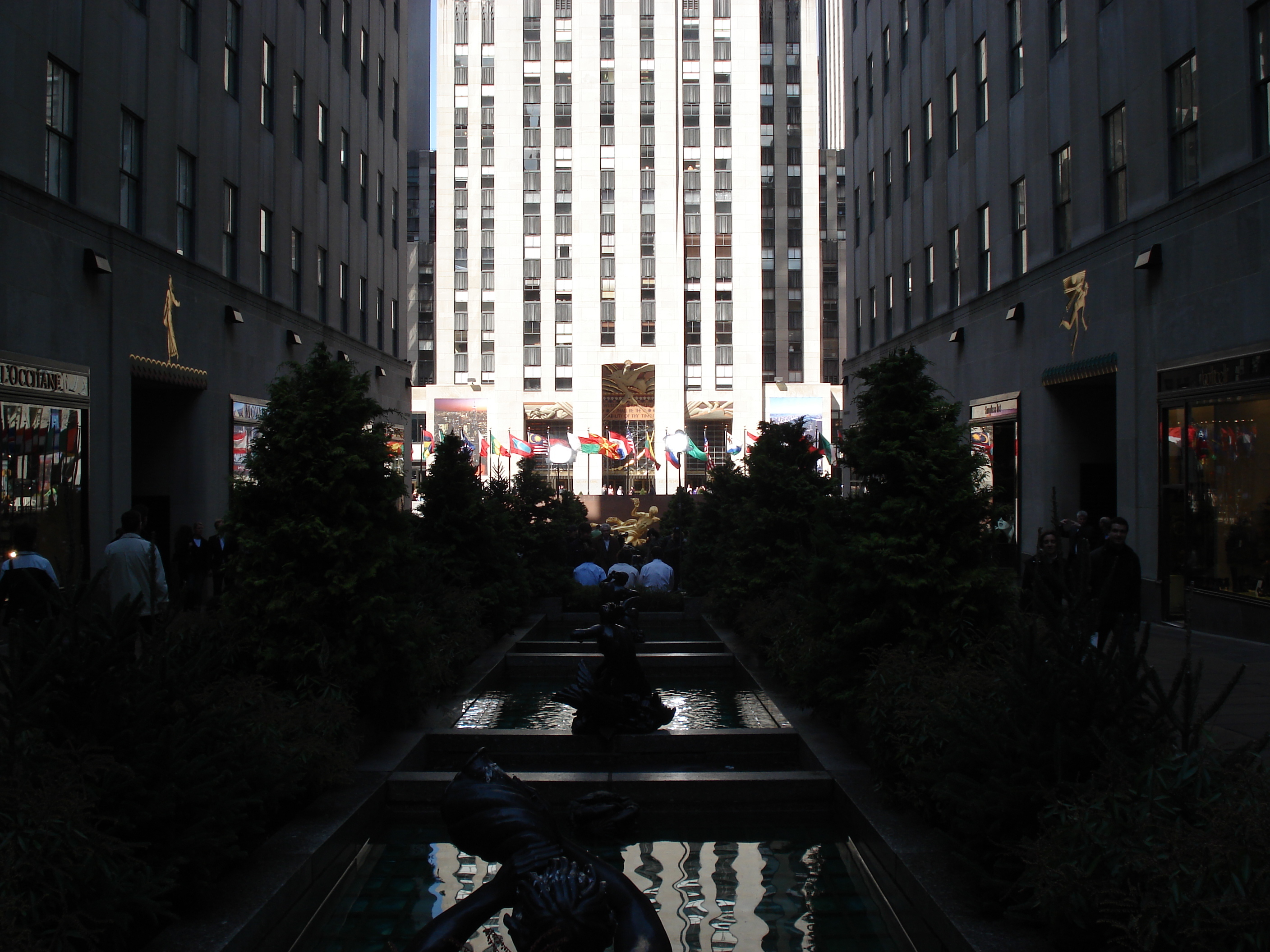 รูปถ่าย สหรัฐอเมริกา(United States) นิวยอร์ก(New York) ร็อกกีเฟลเลอร์เซ็นเตอร์(Rockefeller Center) 2006-03 0