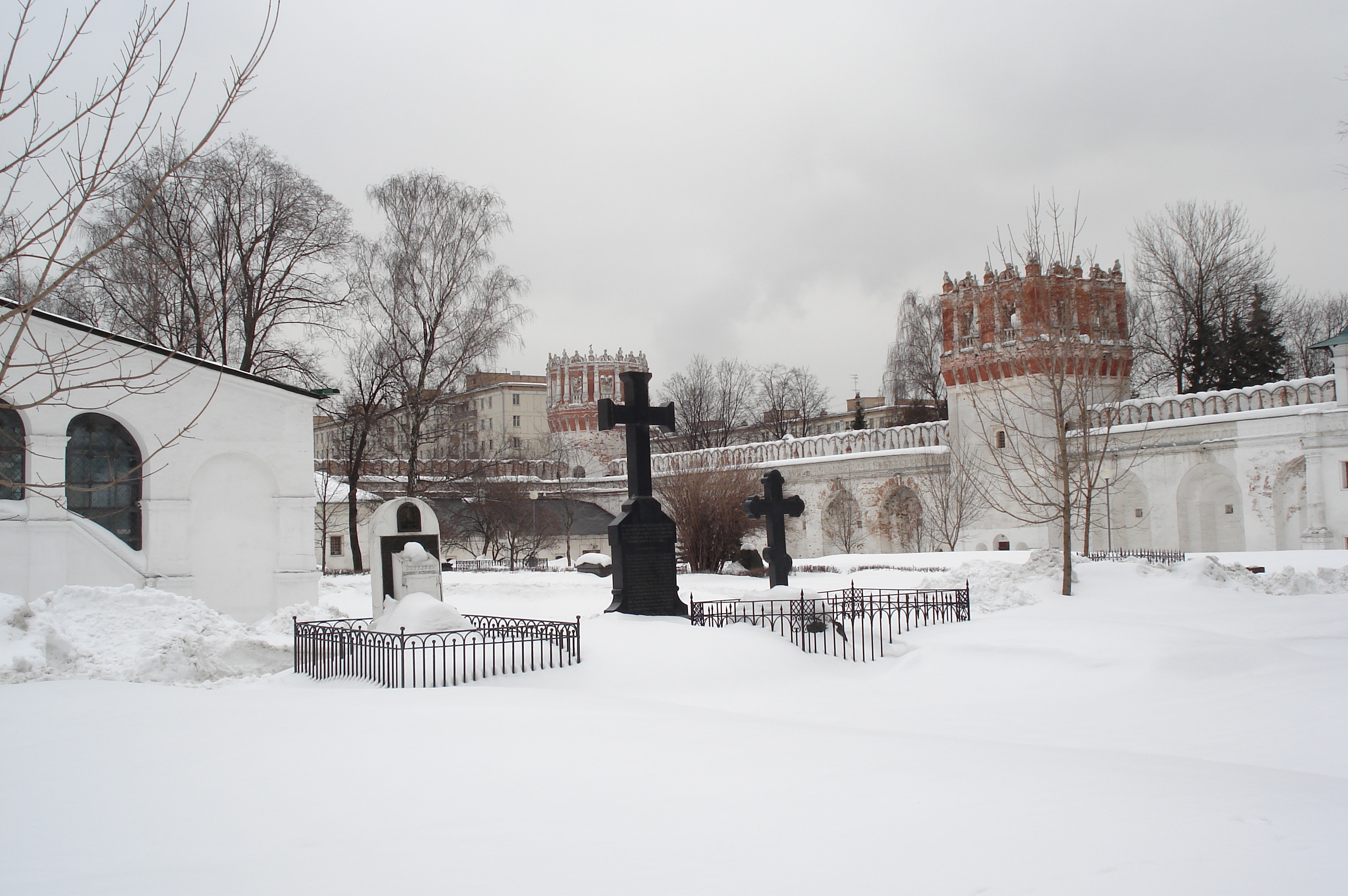 รูปถ่าย รัสเซีย(Russia) มอสโก(Moscow) คอนแวนต์และสุสานโนโวเดวิชี(Novodevichy Convent and Cemetery) 2006-03 10
