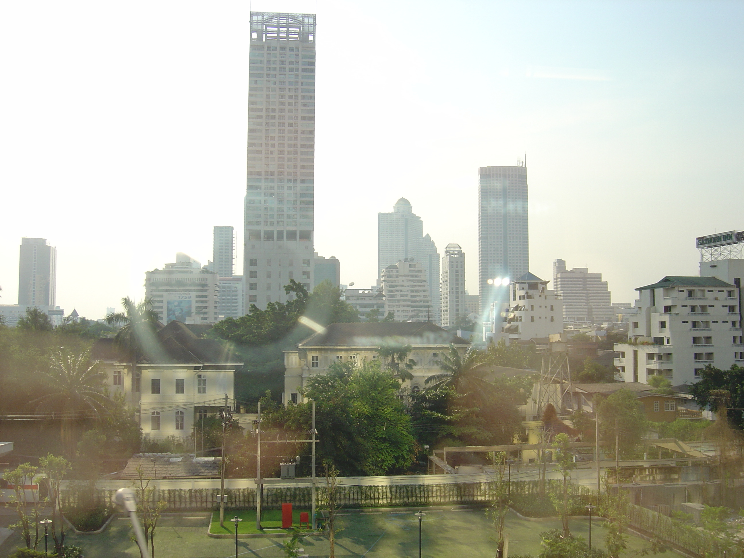 รูปถ่าย ไทย(Thailand) กรุงเทพมหานคร(Bangkok) รถไฟฟ้า(Sky Train) 2004-12 124