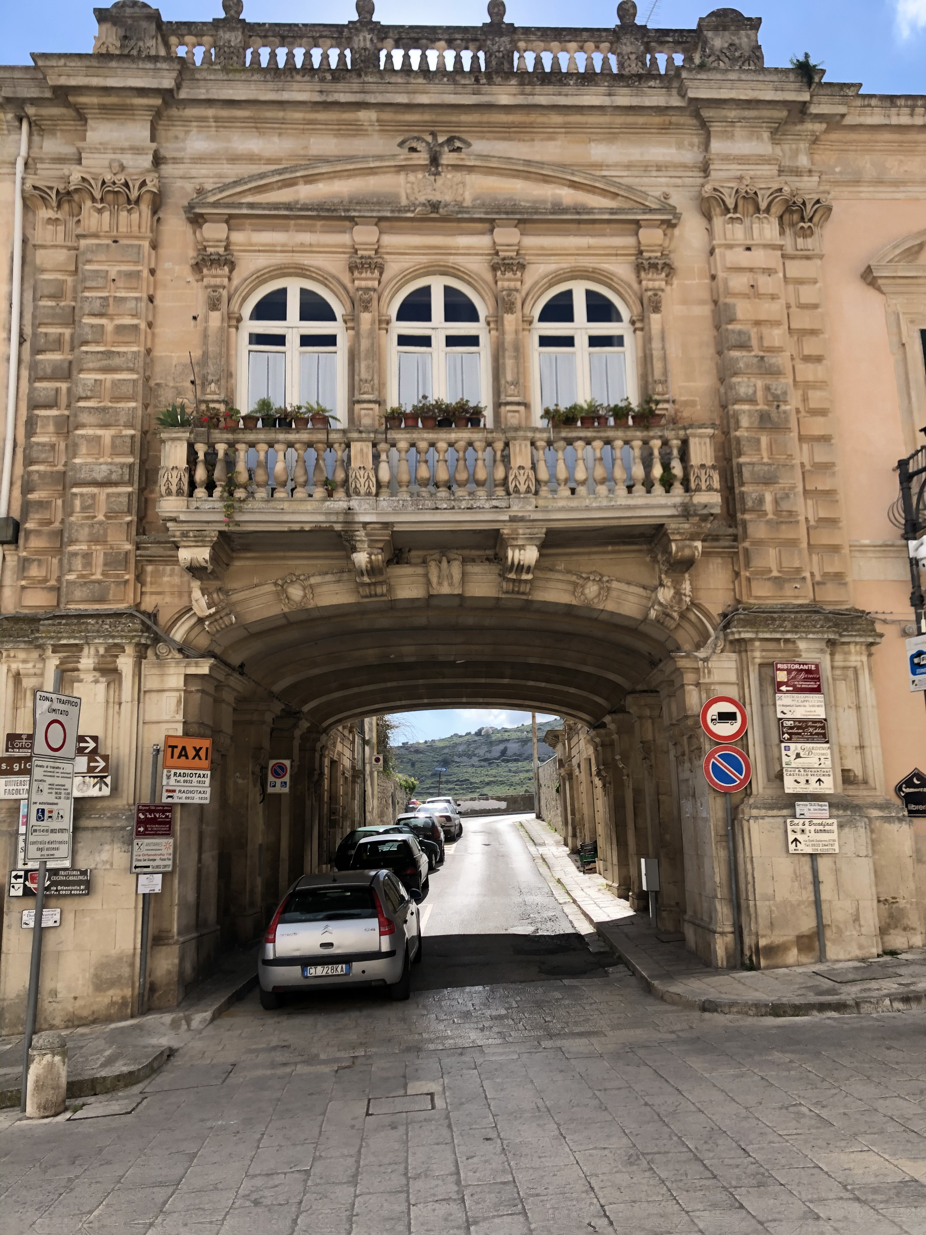 รูปถ่าย อิตาลี(Italy) ซิซิลี(Sicily) โมดีกา(Modica) 2020-02 33