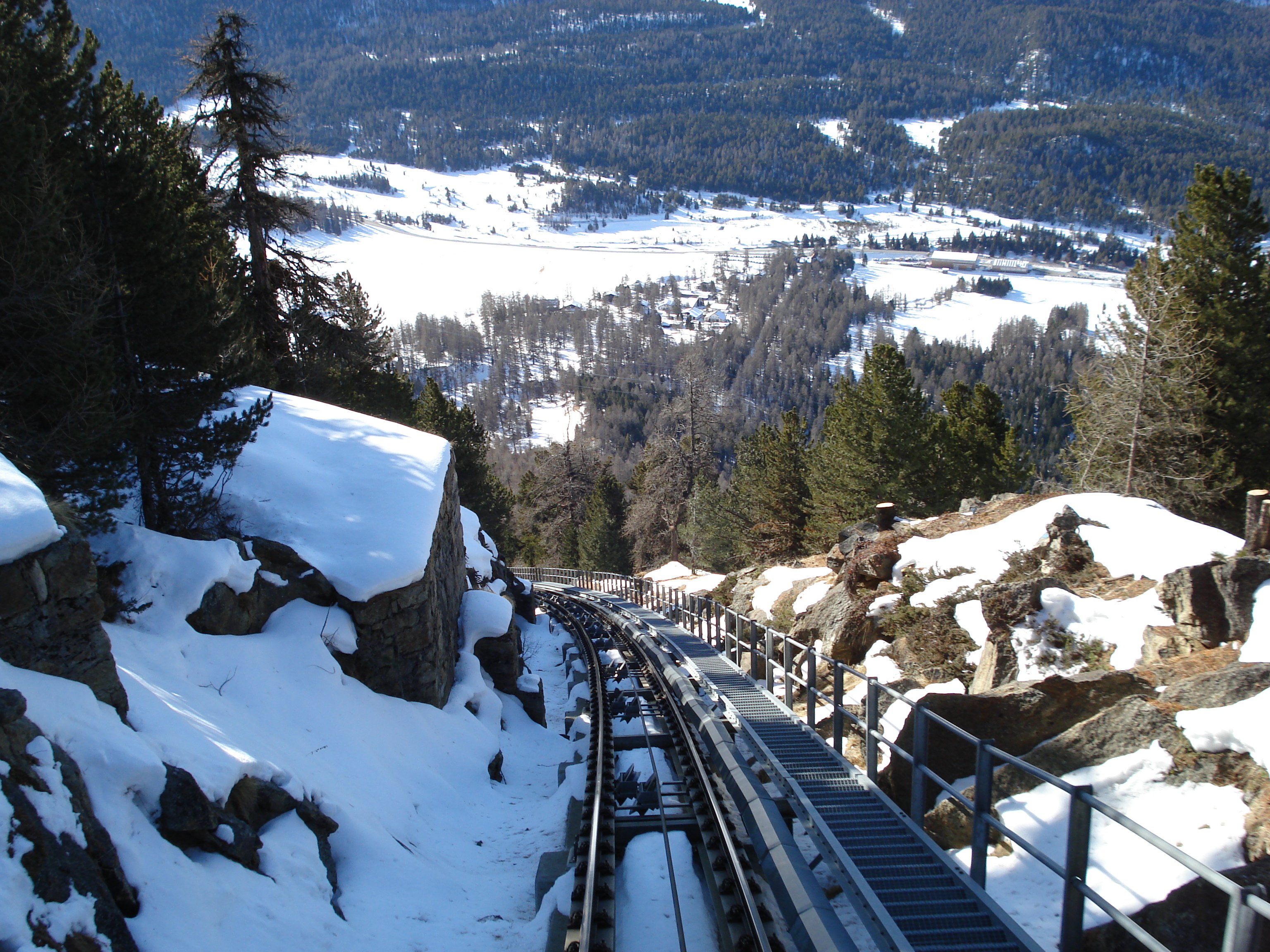 รูปถ่าย สวิสเซอร์แลนด์(Switzerland) มุตตัสมูรากล์(Muottas Muragl) 2007-01 37