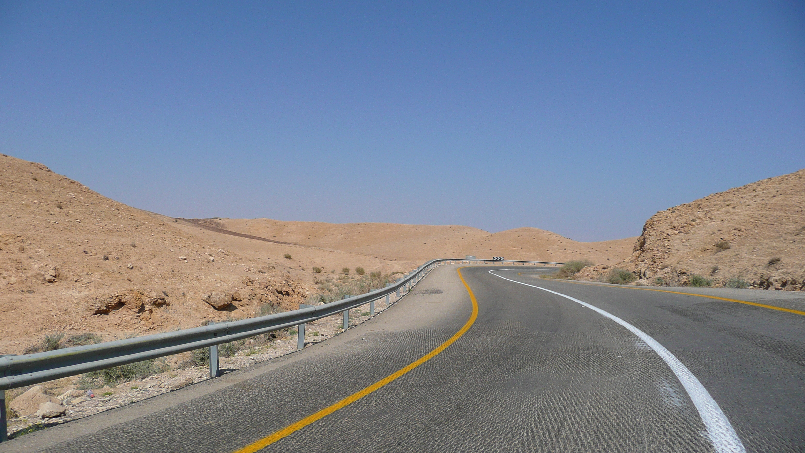 รูปถ่าย อิสราเอล(Israel) ถนนจากอาราดไปทะเลเดดซี(Arad to Dead Sea road) 2007-06 9
