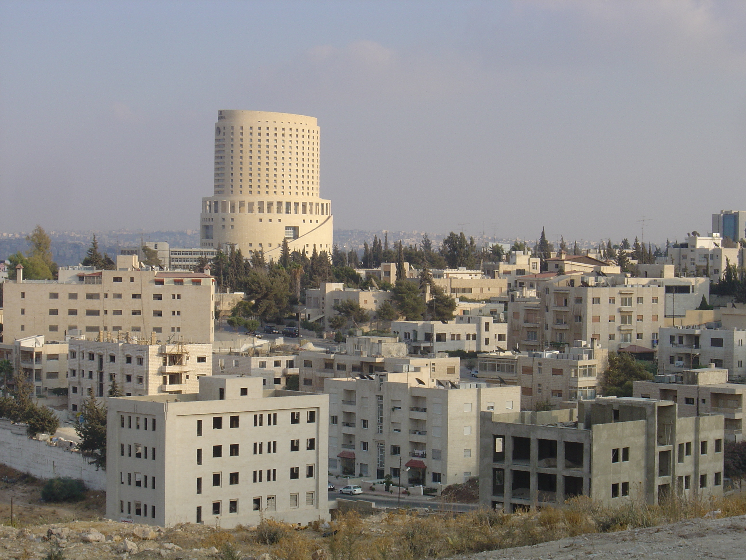 รูปถ่าย จอร์แดน(Jordan) อัมมาน(Amman) โรงแรมเลอรอยัล(Le Royal Hotel) 2004-10 1