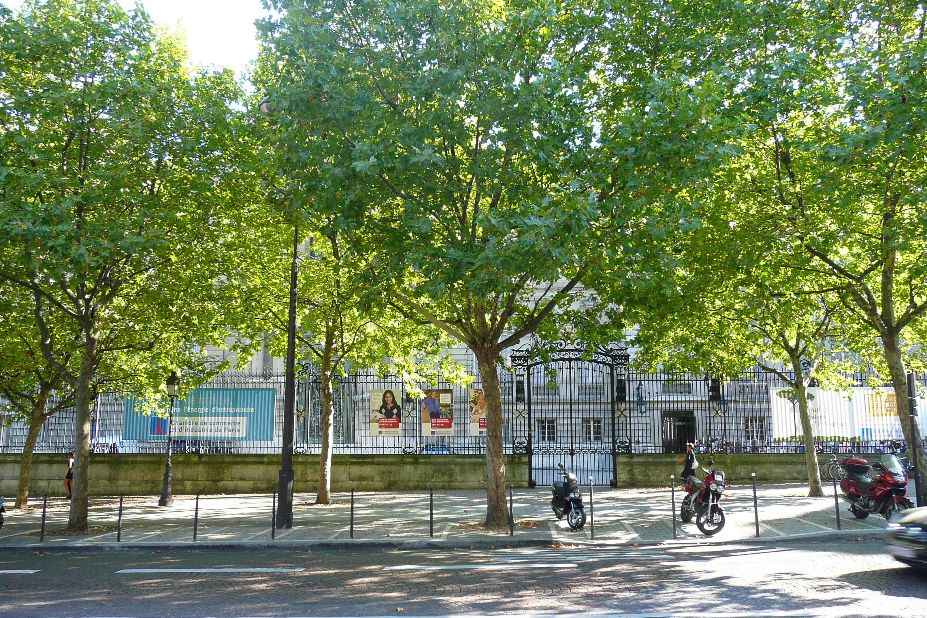 รูปถ่าย ฝรั่งเศส(France) ปารีส(Paris) ถนนฟรีดลันด์(Avenue de Friedland) 2007-09 22