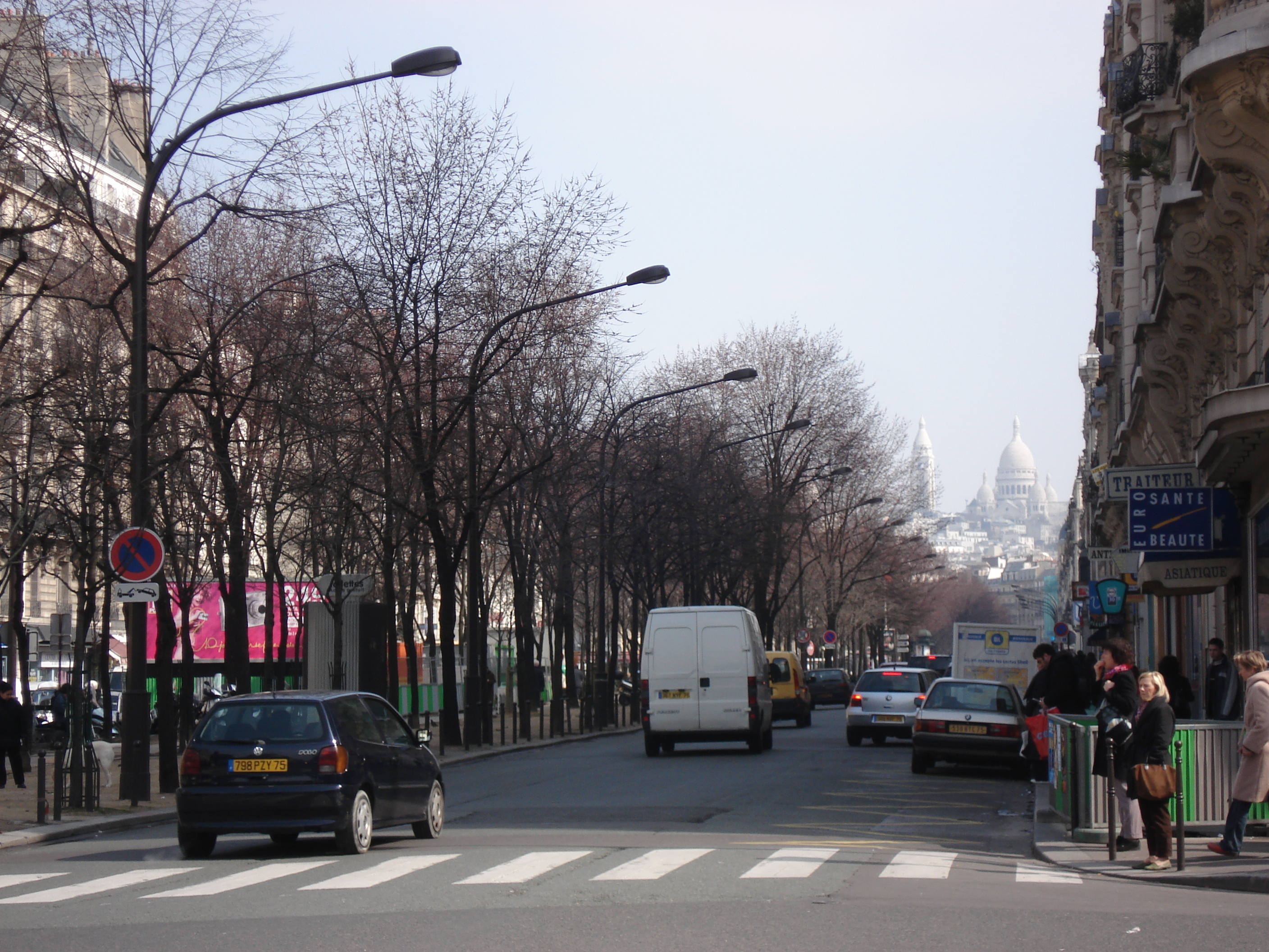 รูปถ่าย ฝรั่งเศส(France) ปารีส(Paris) คุ้มที่ 17 (17th Arrondissement) ถนนกูร์แซล(Boulevard de Courcelles) 2006-03 24