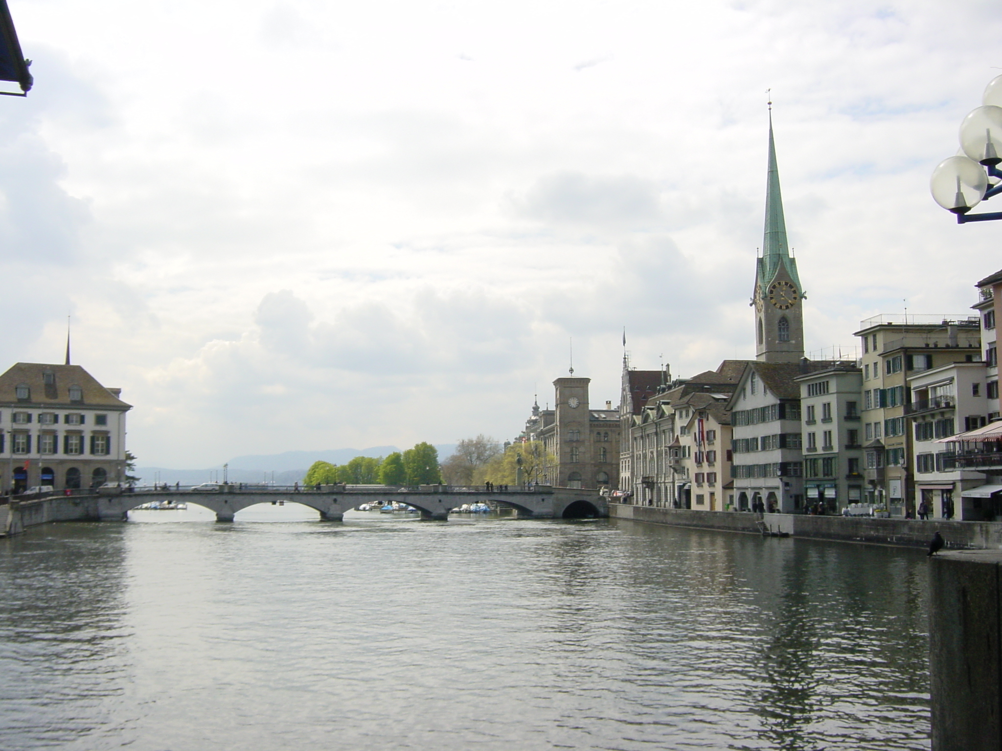 รูปถ่าย สวิสเซอร์แลนด์(Switzerland) ซูริค(Zurich) 2002-04 15