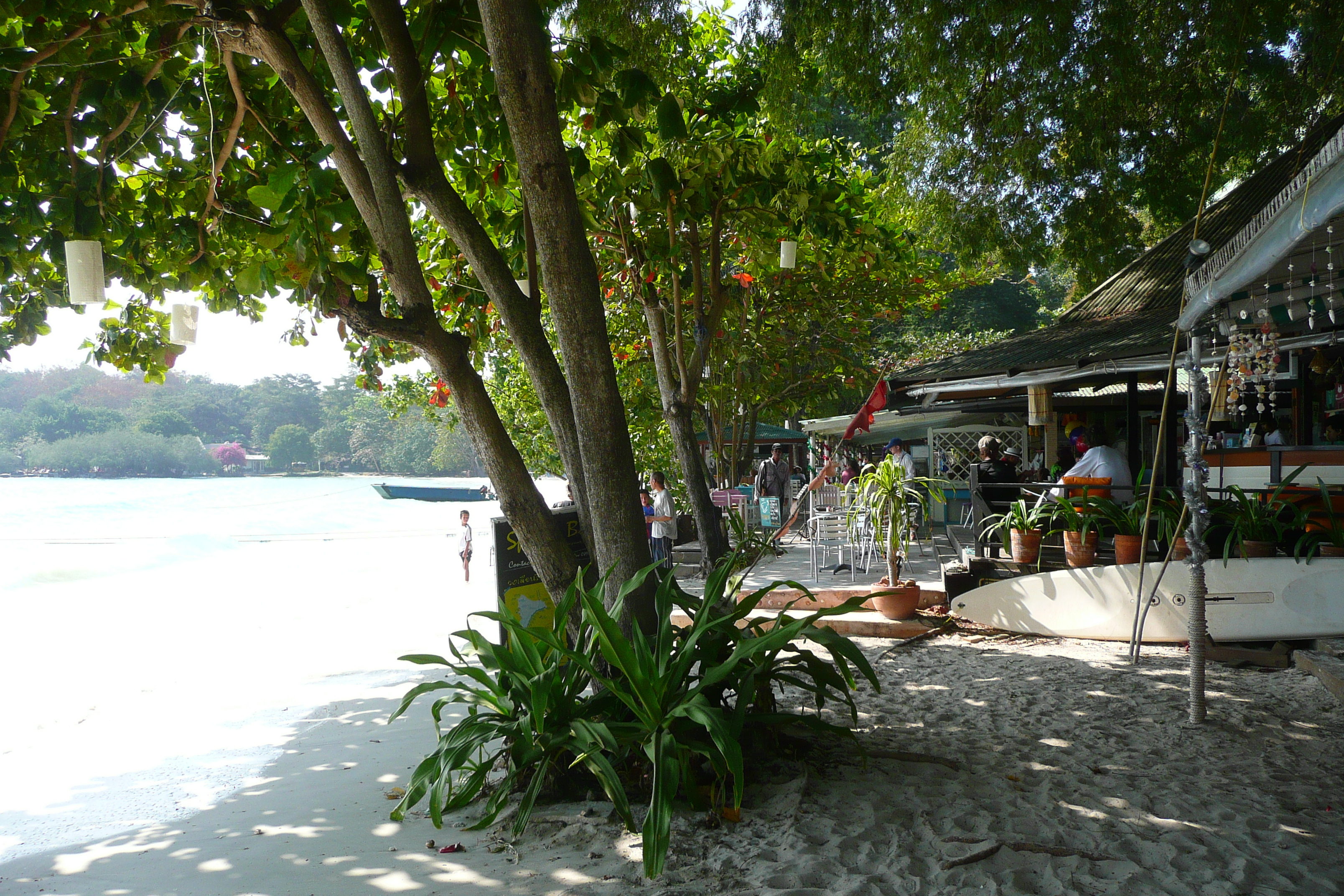 รูปถ่าย ไทย(Thailand) เกาะเสม็ด(Ko Samet) อ่าววงเดือน(Ao Wong Duan) 2009-01 28
