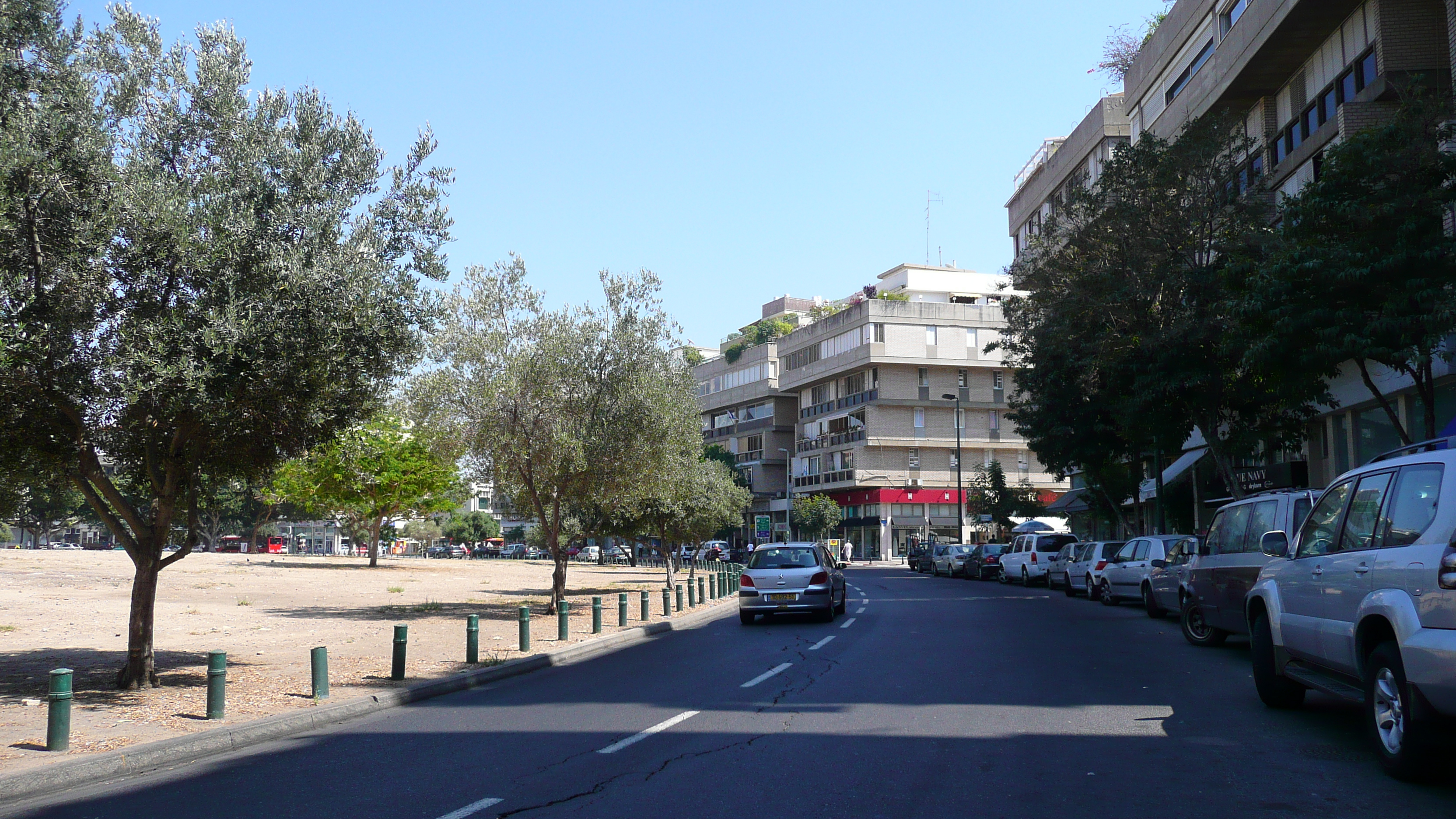 รูปถ่าย อิสราเอล(Israel) เทลอาวีฟ(Tel Aviv) จัตุรัสกิการ์ฮาเมดีนา(Kikar Hamedina) 2007-06 18