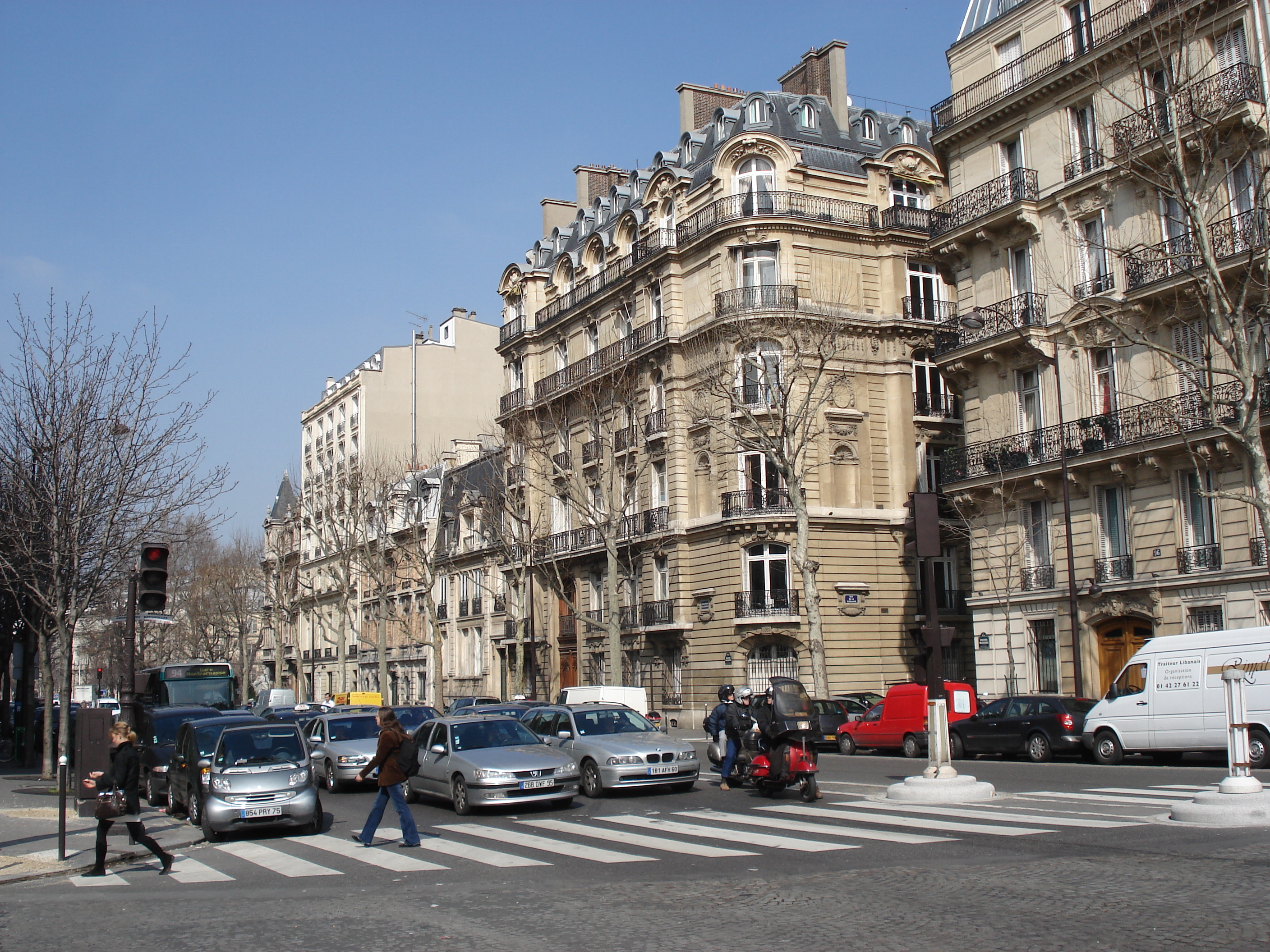 รูปถ่าย ฝรั่งเศส(France) ปารีส(Paris) คุ้มที่ 17 (17th Arrondissement) ถนนกูร์แซล(Boulevard de Courcelles) 2006-03 7