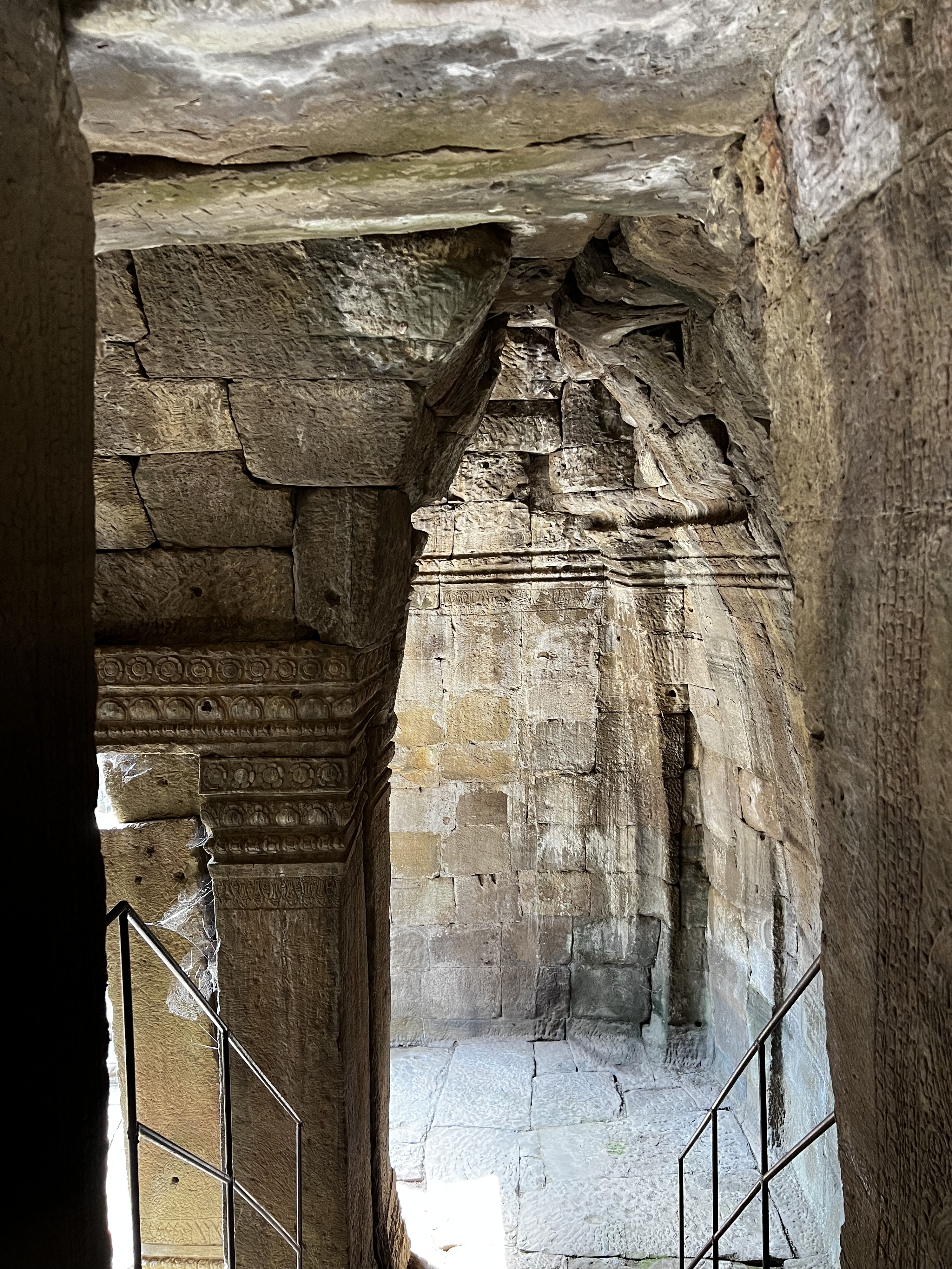 รูปถ่าย กัมพูชา(Cambodia) เสียมราฐ(Siem Reap) ปราสาทบายน(Bayon) 2023-01 122