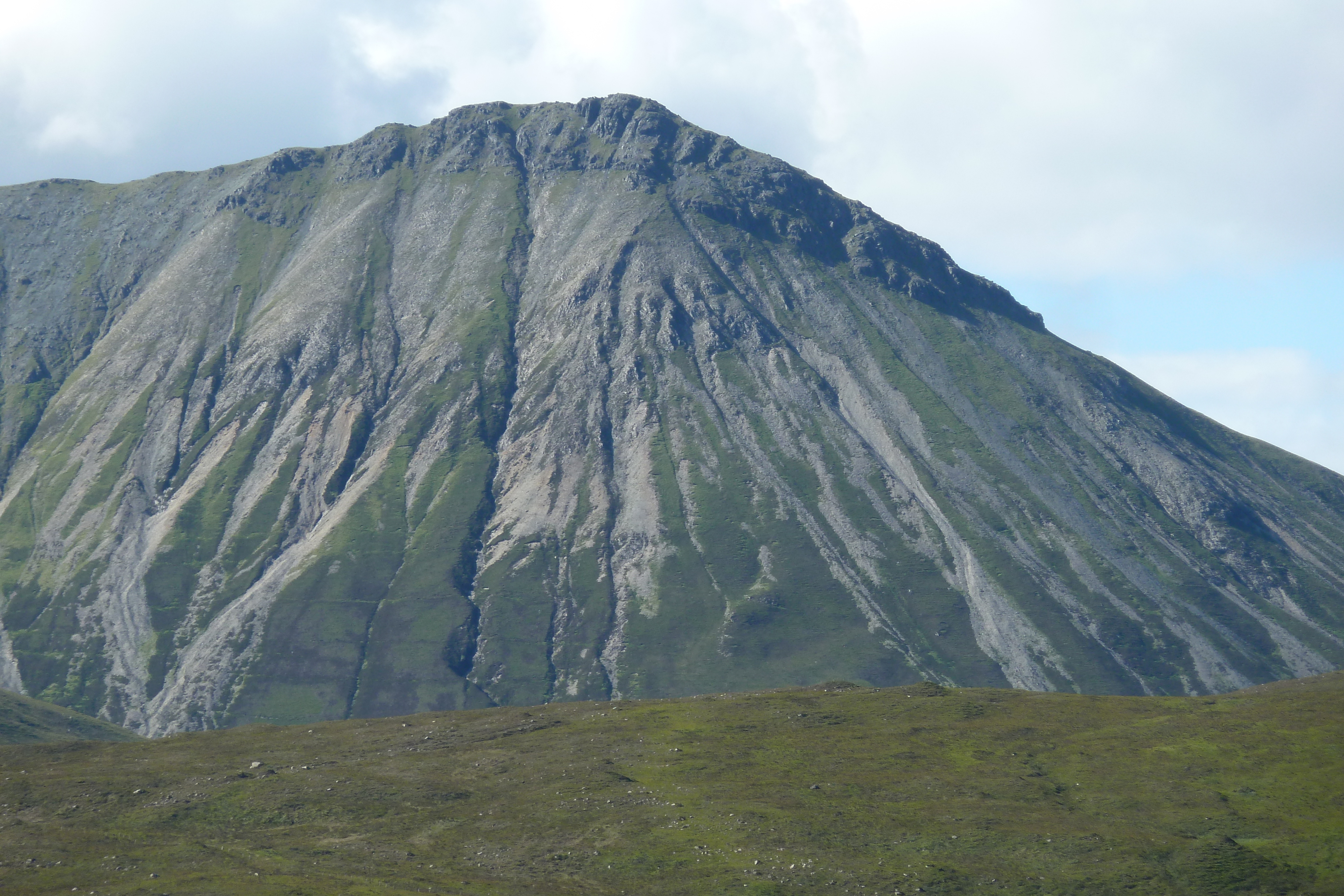 รูปถ่าย อังกฤษ(United Kingdom) เกาะสกาย(Skye) เทือกเขาคูลิน(The Cuillin) 2011-07 103