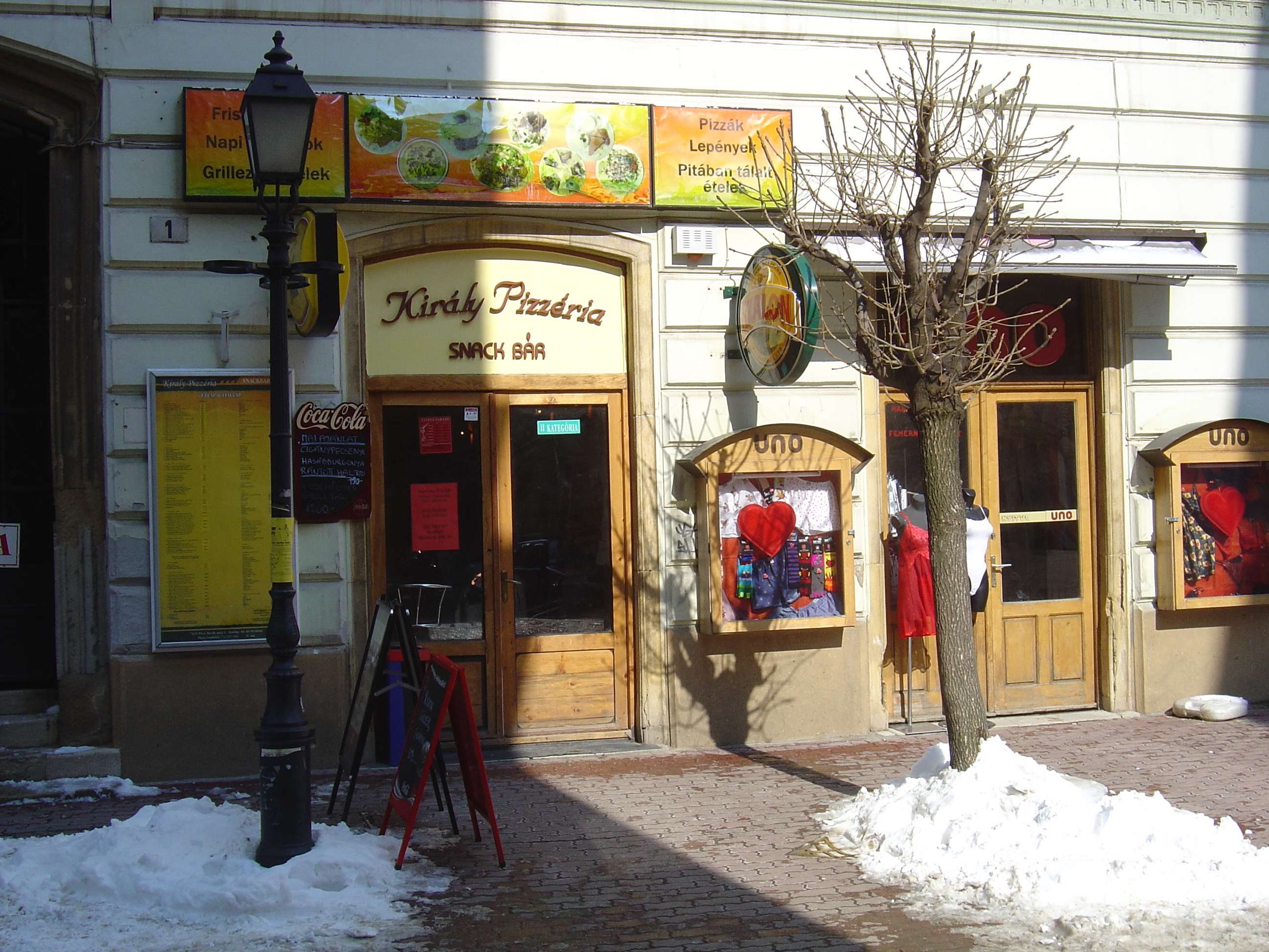 รูปถ่าย ฮังการี(Hungary) เปคส์(Pecs) 2005-03 57
