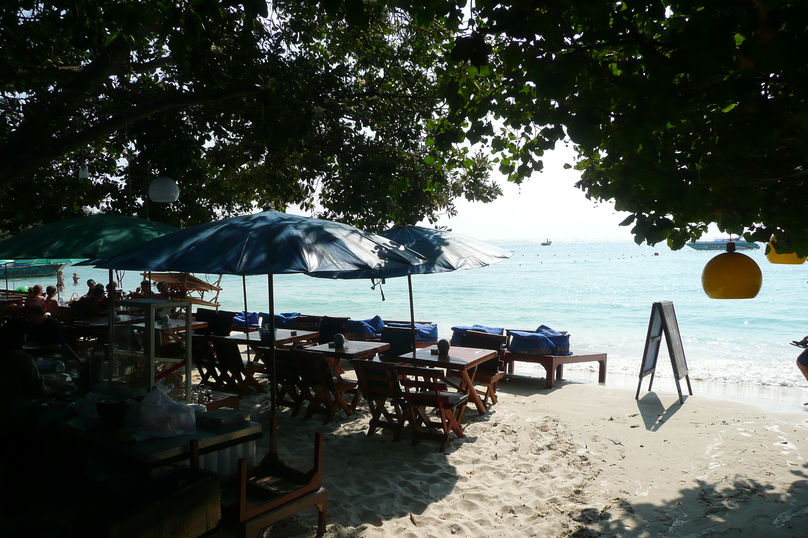 รูปถ่าย ไทย(Thailand) เกาะเสม็ด(Ko Samet) อ่าววงเดือน(Ao Wong Duan) 2009-01 36
