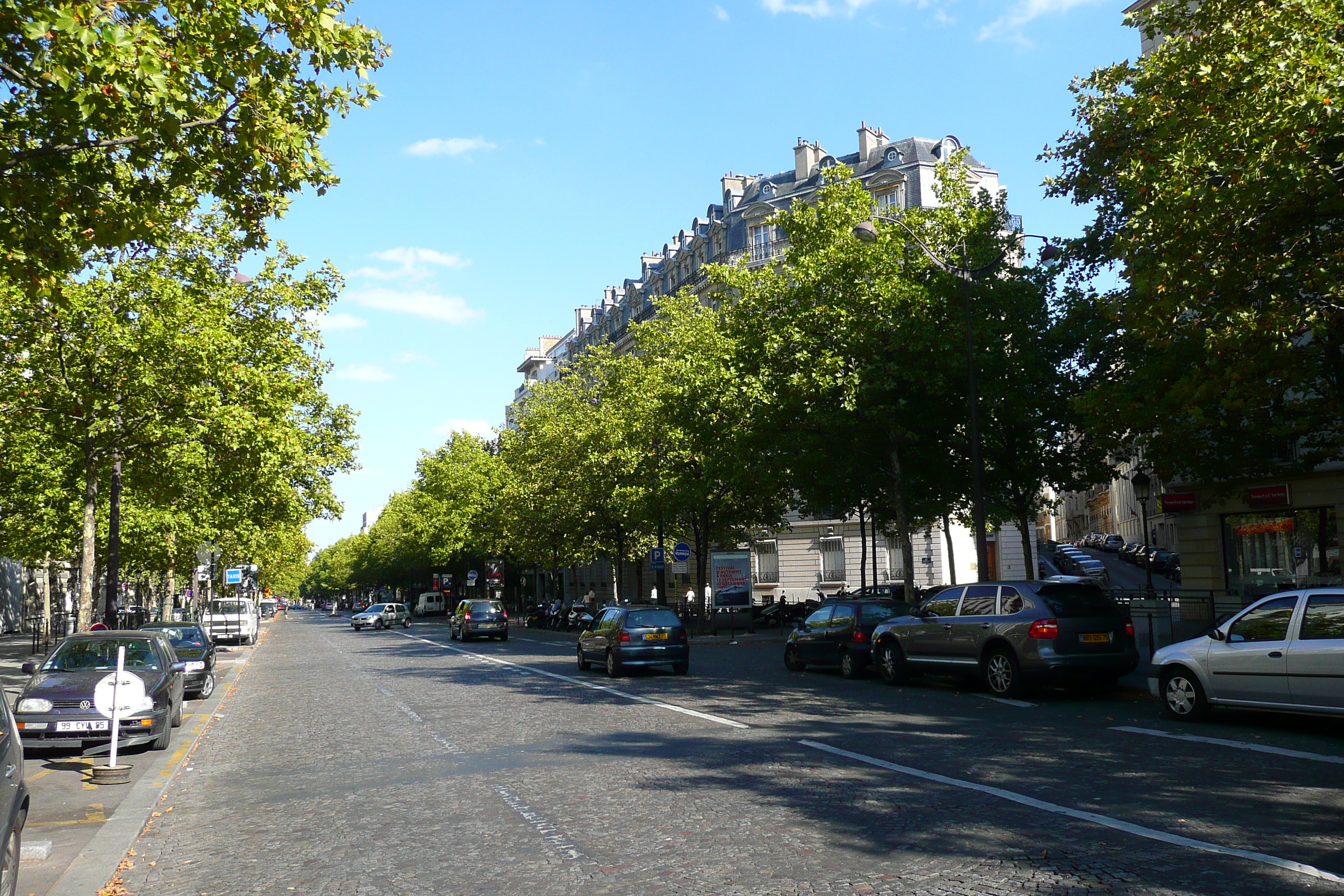 รูปถ่าย ฝรั่งเศส(France) ปารีส(Paris) ถนนฟรีดลันด์(Avenue de Friedland) 2007-09 21