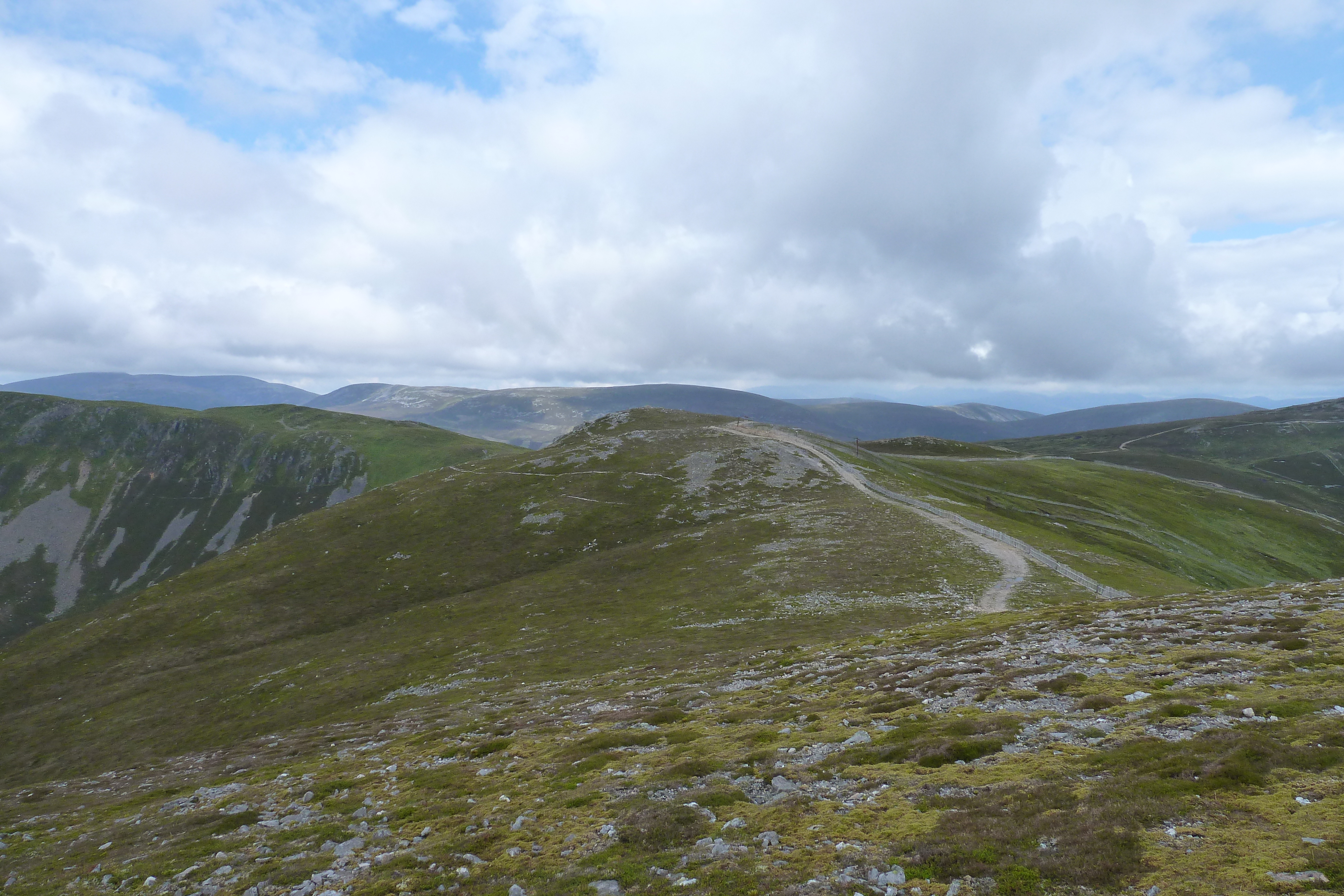 รูปถ่าย อังกฤษ(United Kingdom) อุทยานแห่งชาติแคร์นกอร์มส์(Cairngorms National Park) 2011-07 109