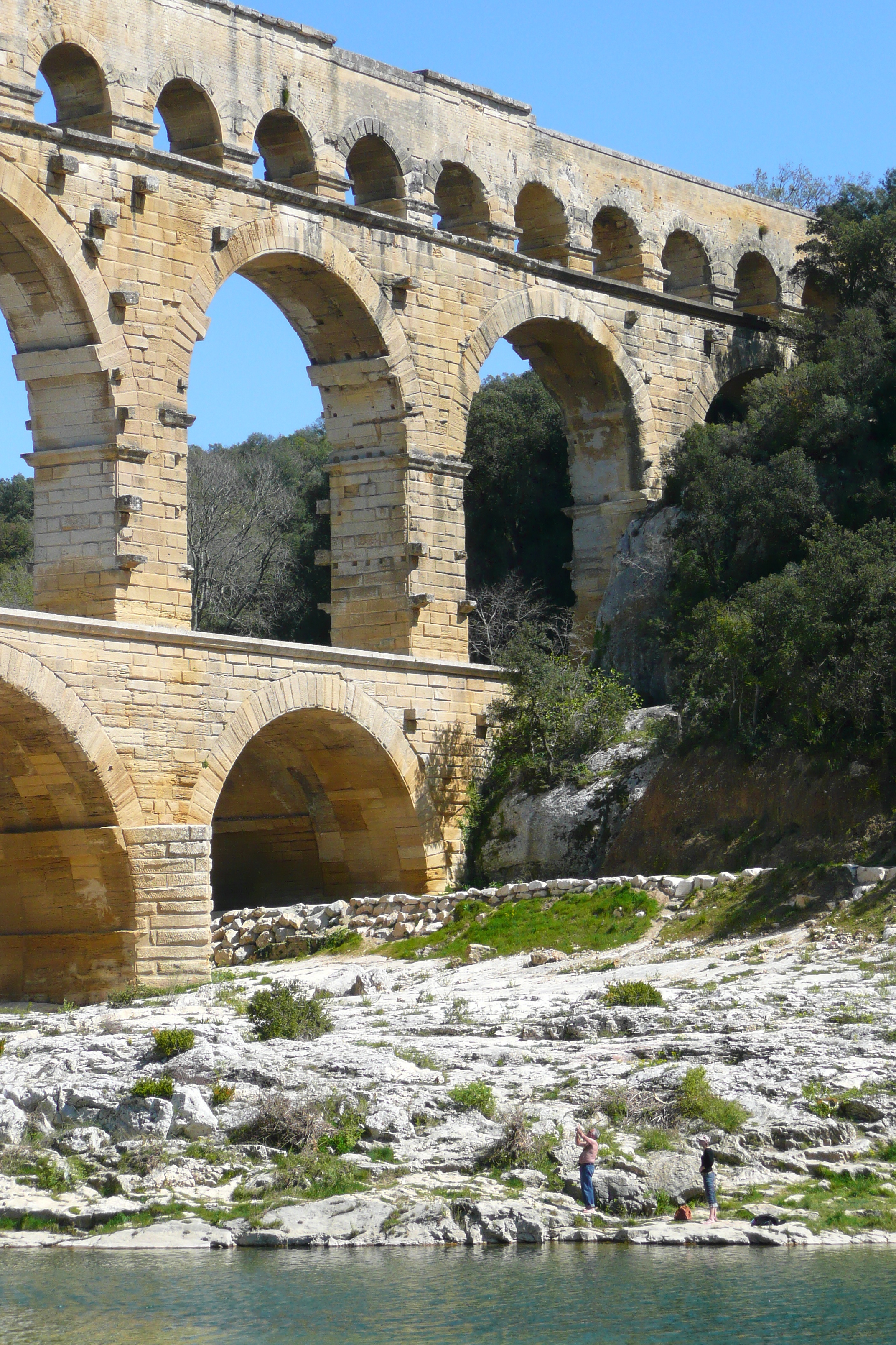 รูปถ่าย ฝรั่งเศส(France) สะพานปงดูการ์(Pont du Gard) 2008-04 17