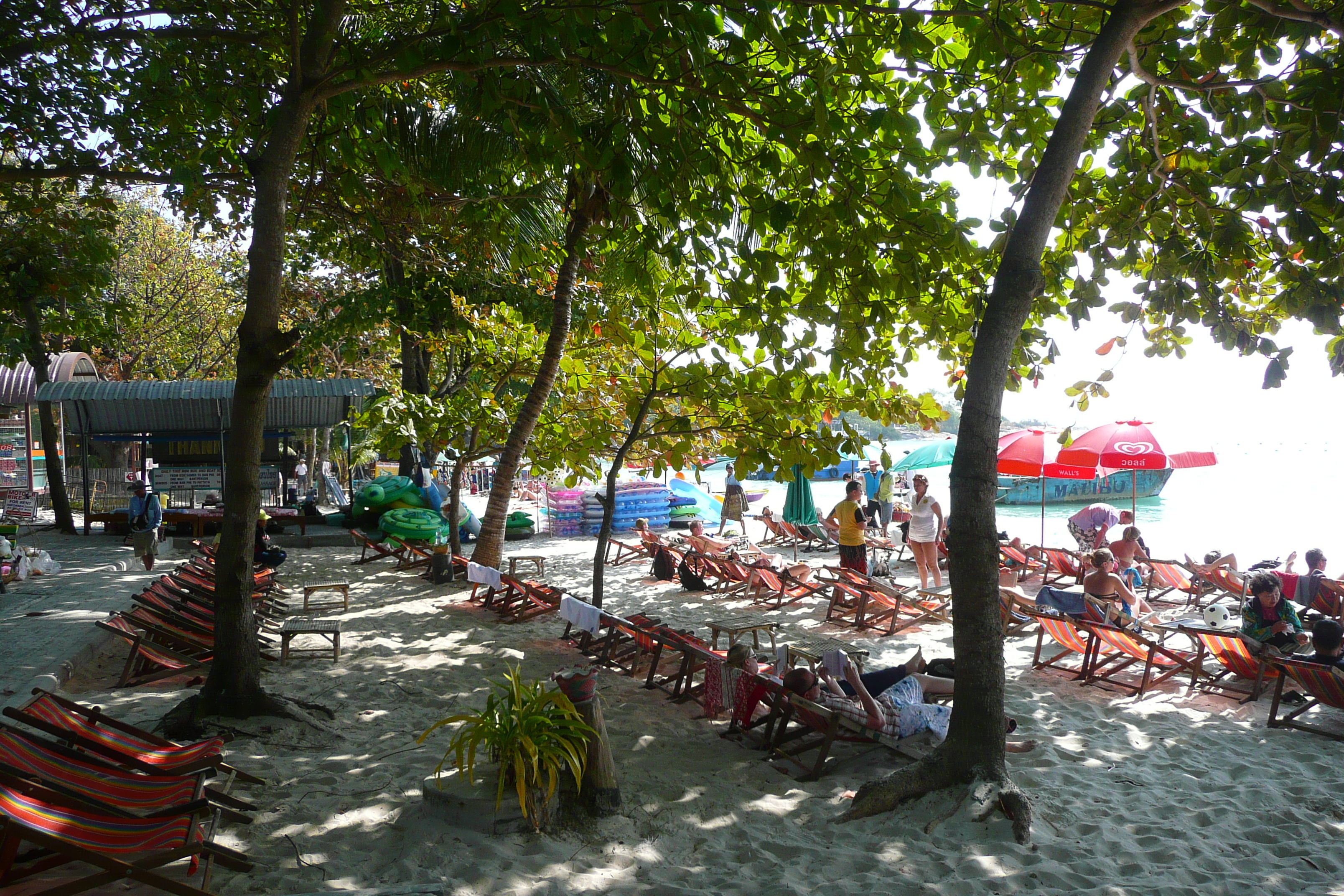 รูปถ่าย ไทย(Thailand) เกาะเสม็ด(Ko Samet) อ่าววงเดือน(Ao Wong Duan) 2009-01 4