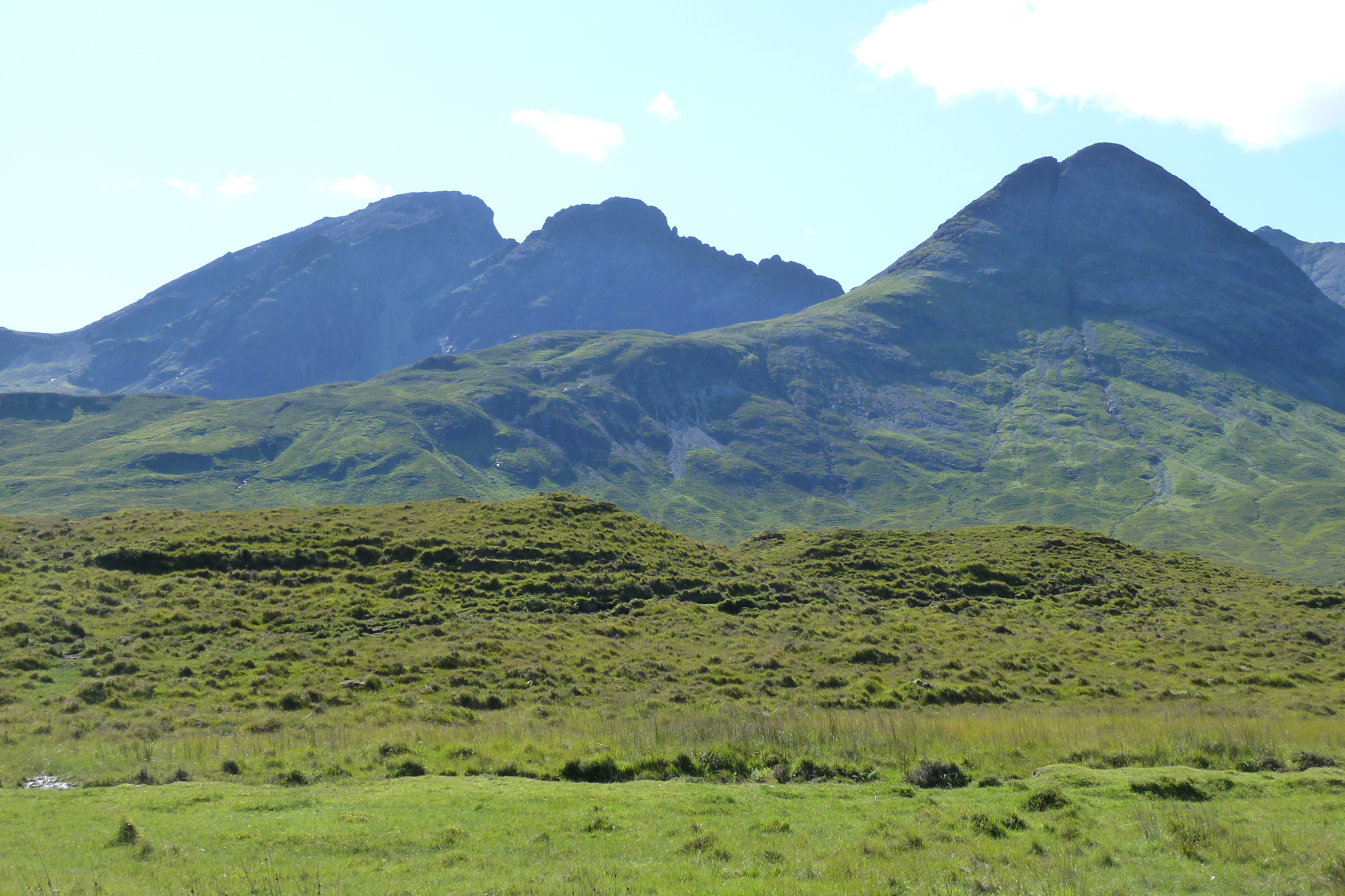 รูปถ่าย อังกฤษ(United Kingdom) เกาะสกาย(Skye) เทือกเขาคูลิน(The Cuillin) 2011-07 123