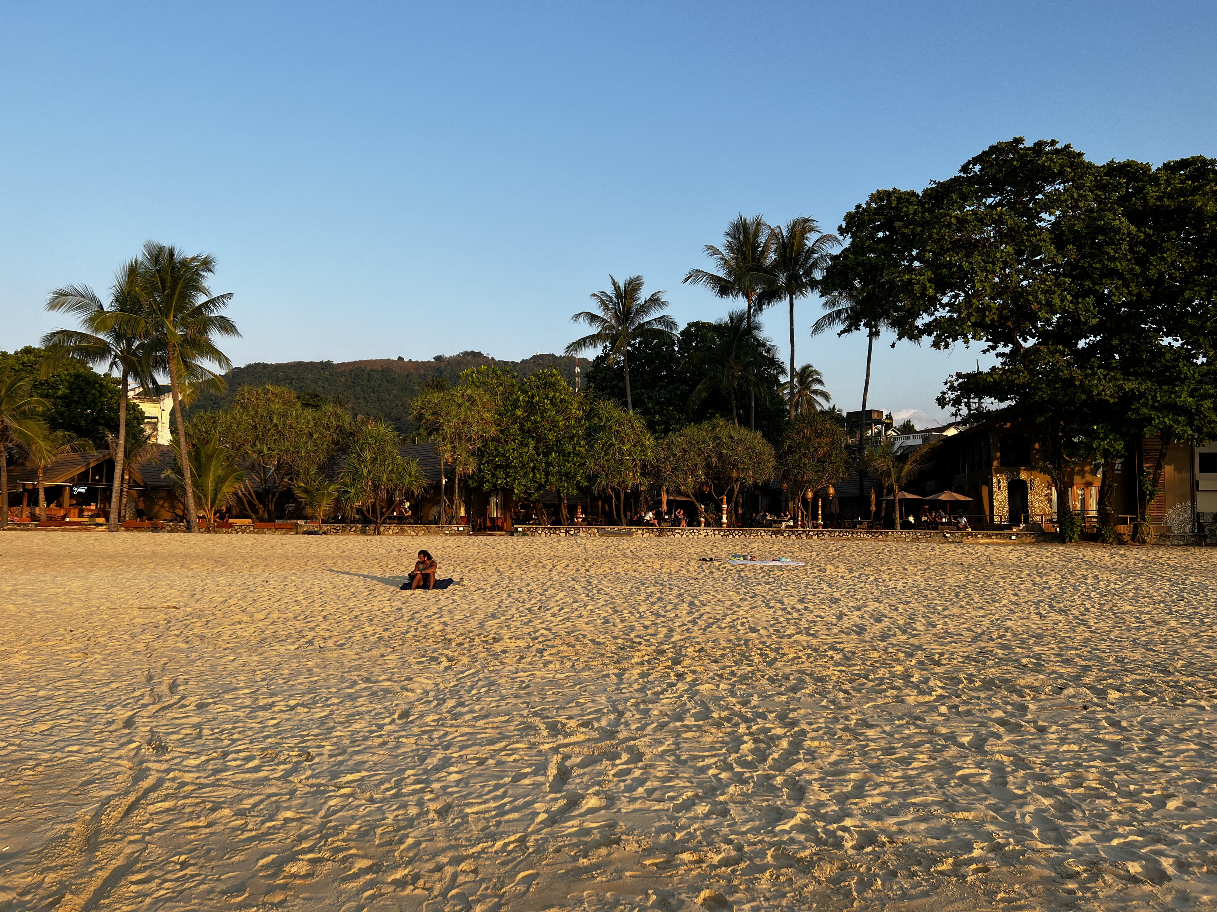 รูปถ่าย ไทย(Thailand) ภูเก็ต(Phuket) หาดกะรน(Karon Beach) 2021-12 0