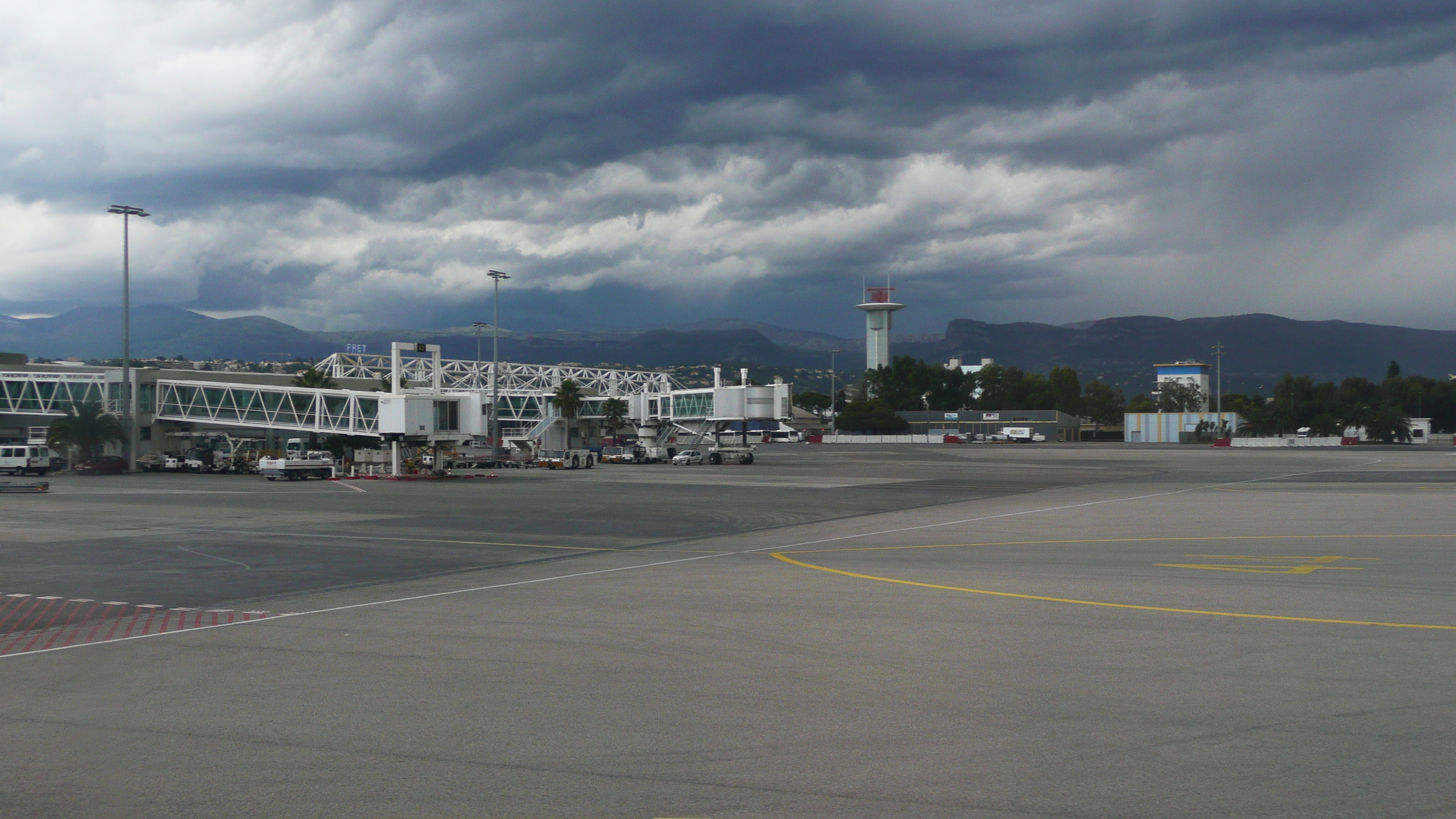 รูปถ่าย ฝรั่งเศส(France) ท่าอากาศยานนีซ(Nice Airport) 2007-07 13