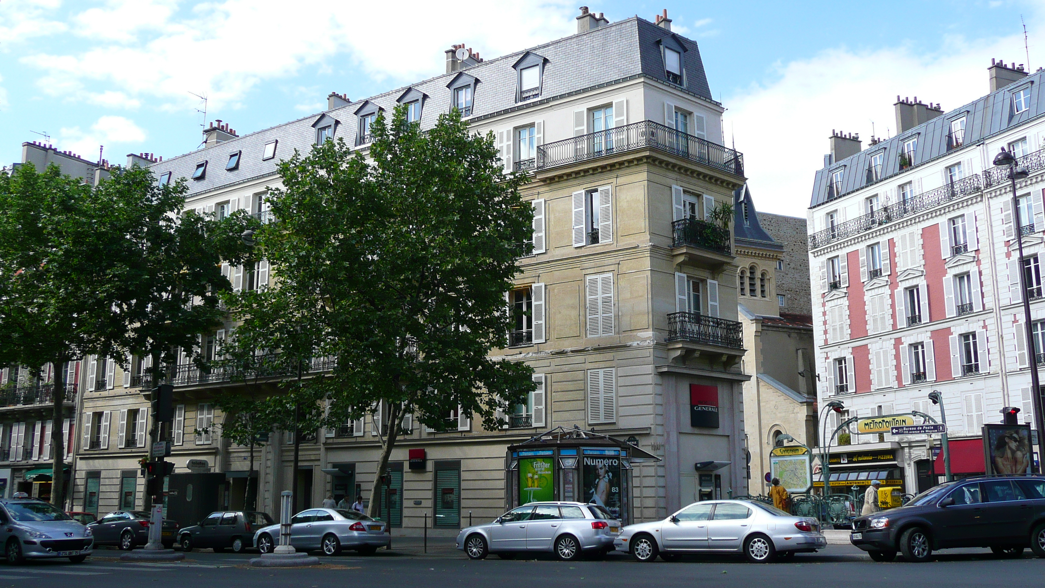 รูปถ่าย ฝรั่งเศส(France) ปารีส(Paris) คุ้มที่ 17 (17th Arrondissement) ถนนฌูฟรัว-ดาบ็อง(Rue Jouffroy d'Abbans) 2007-05 7