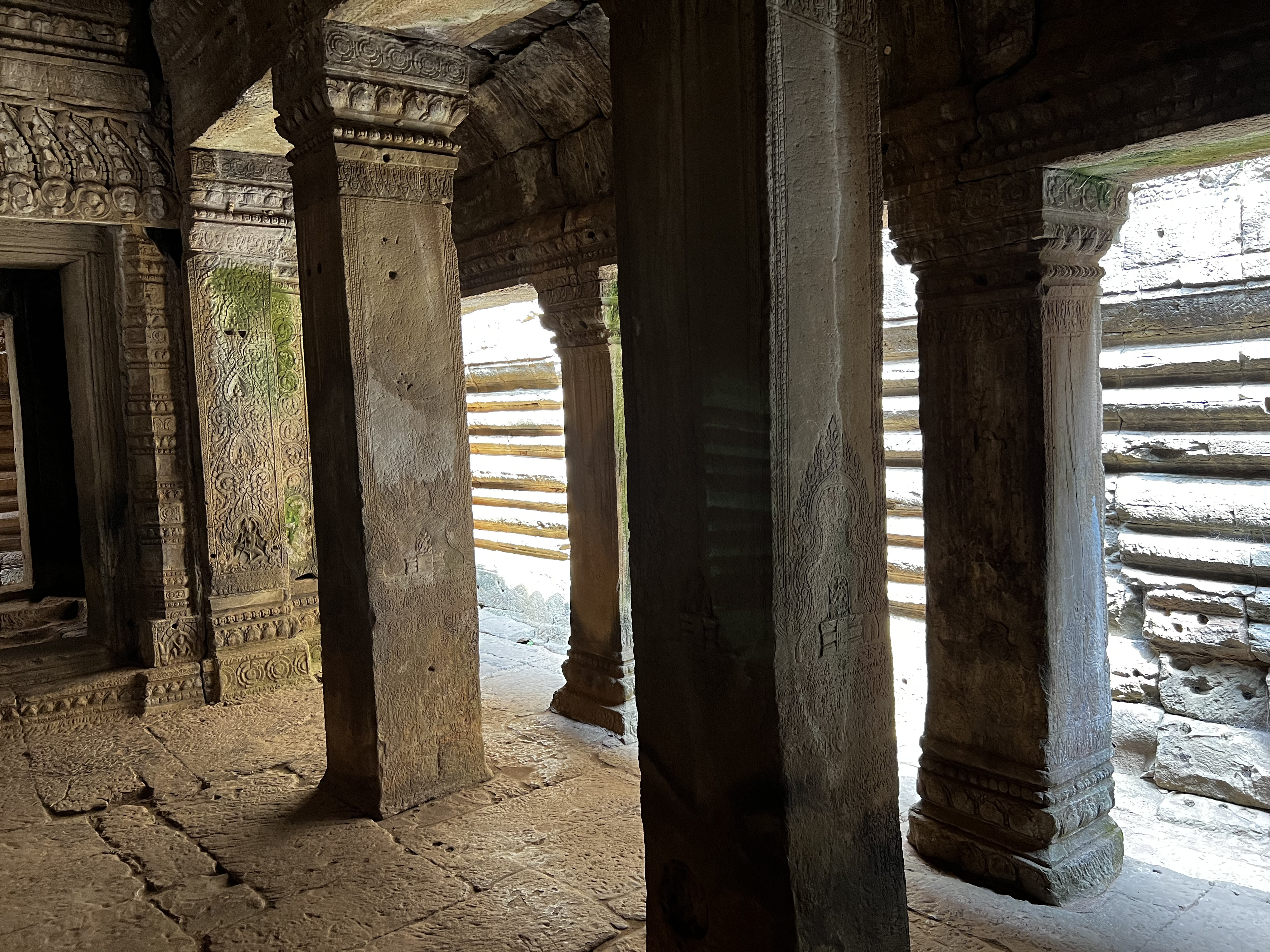 รูปถ่าย กัมพูชา(Cambodia) เสียมราฐ(Siem Reap) ปราสาทบายน(Bayon) 2023-01 101