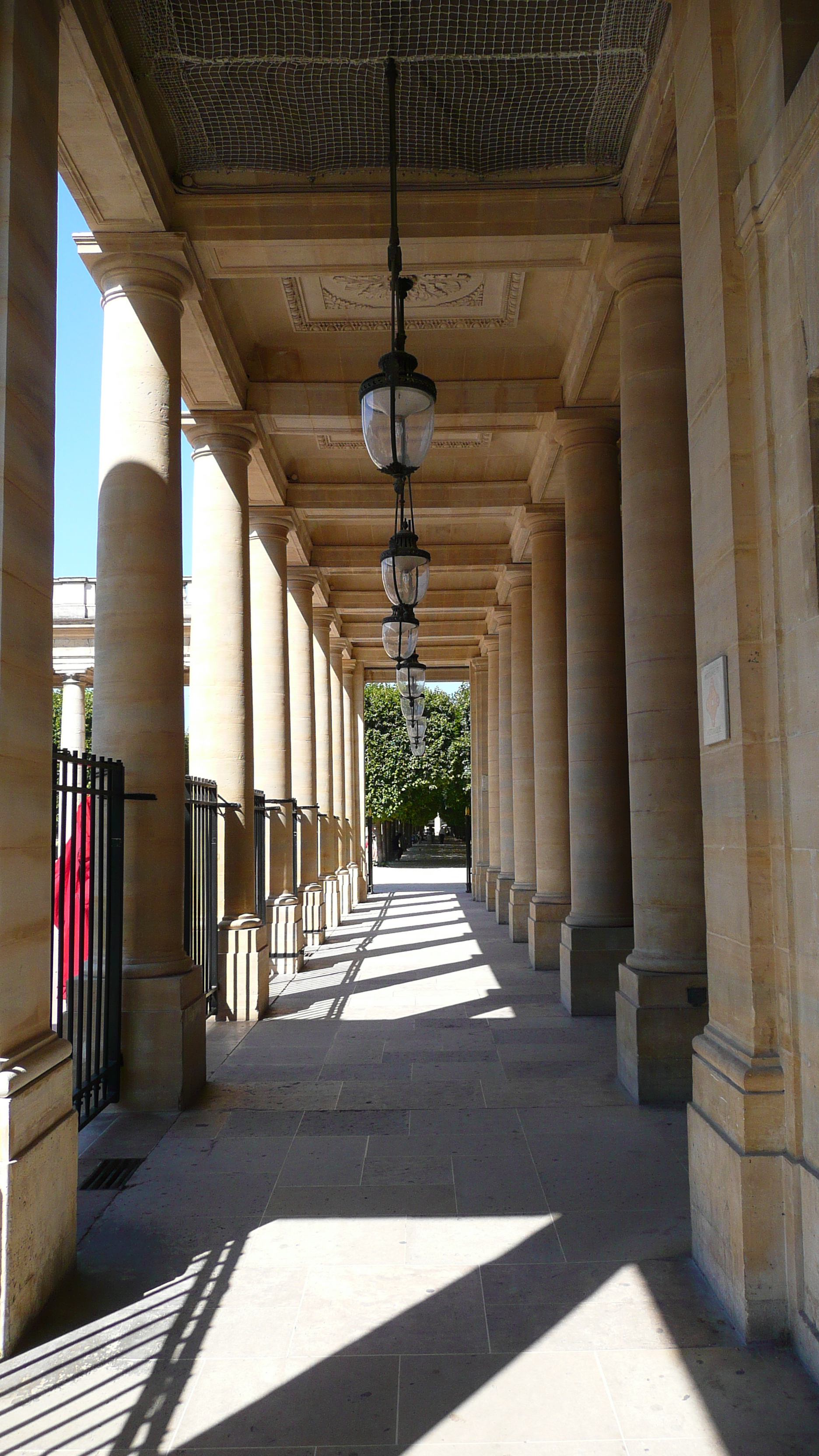 รูปถ่าย ฝรั่งเศส(France) ปารีส(Paris) พระราชวังปาแลรัวยาล(Palais Royal) 2007-08 81
