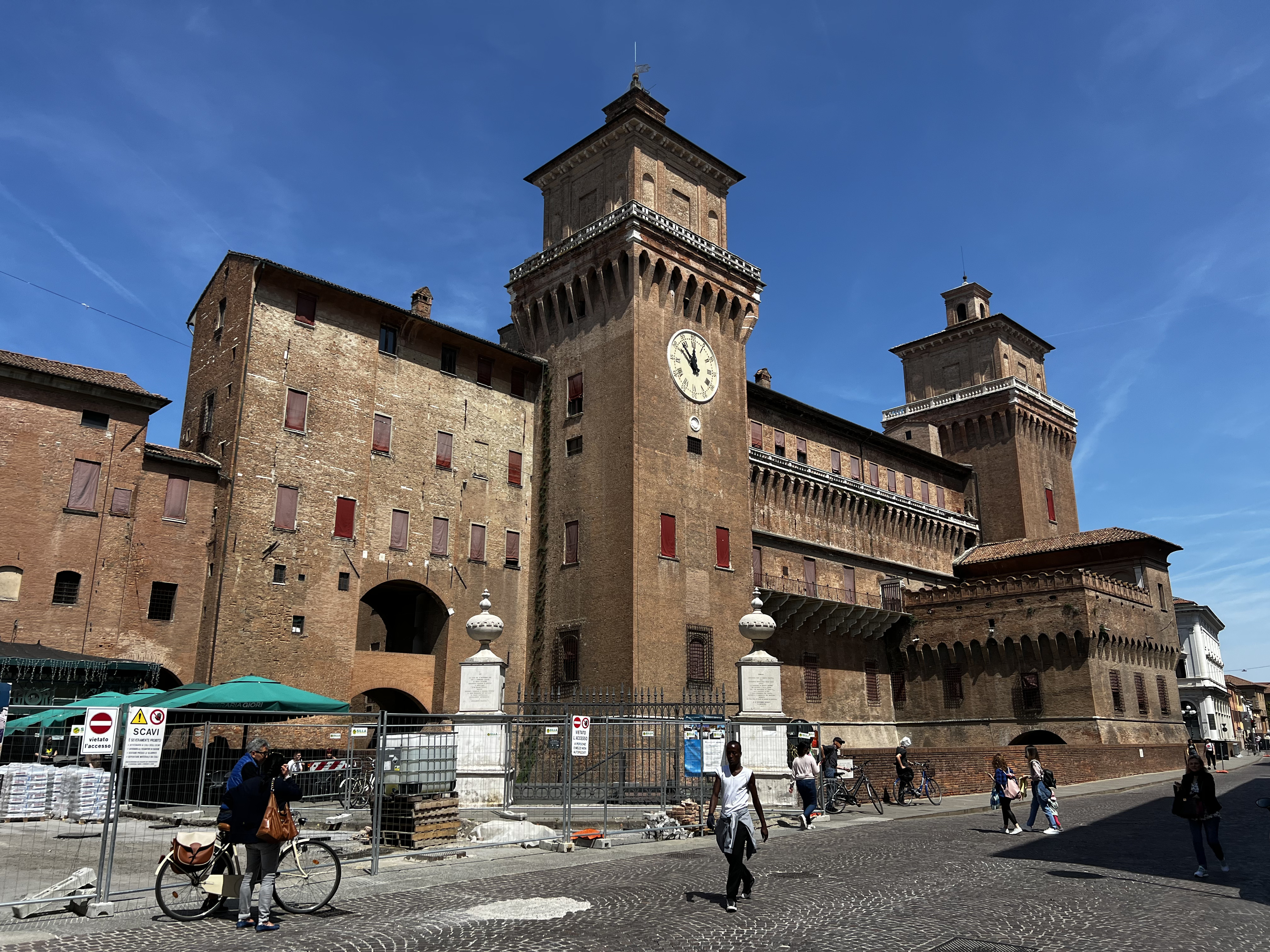 รูปถ่าย อิตาลี(Italy) แฟร์รารา(Ferrara) 2022-05 41