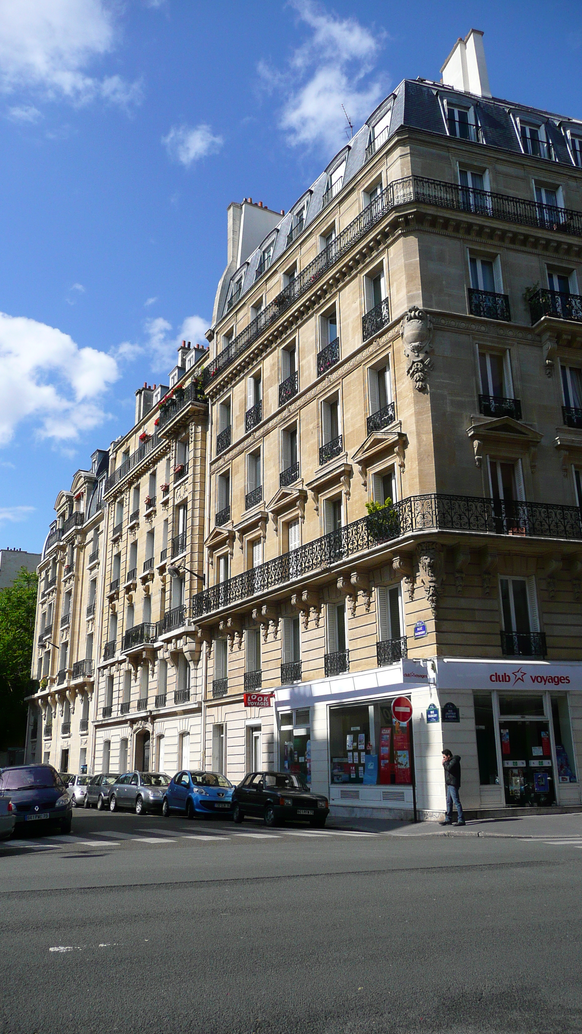 รูปถ่าย ฝรั่งเศส(France) ปารีส(Paris) คุ้มที่ 17 (17th Arrondissement) ถนนฌูฟรัว-ดาบ็อง(Rue Jouffroy d'Abbans) 2007-05 5