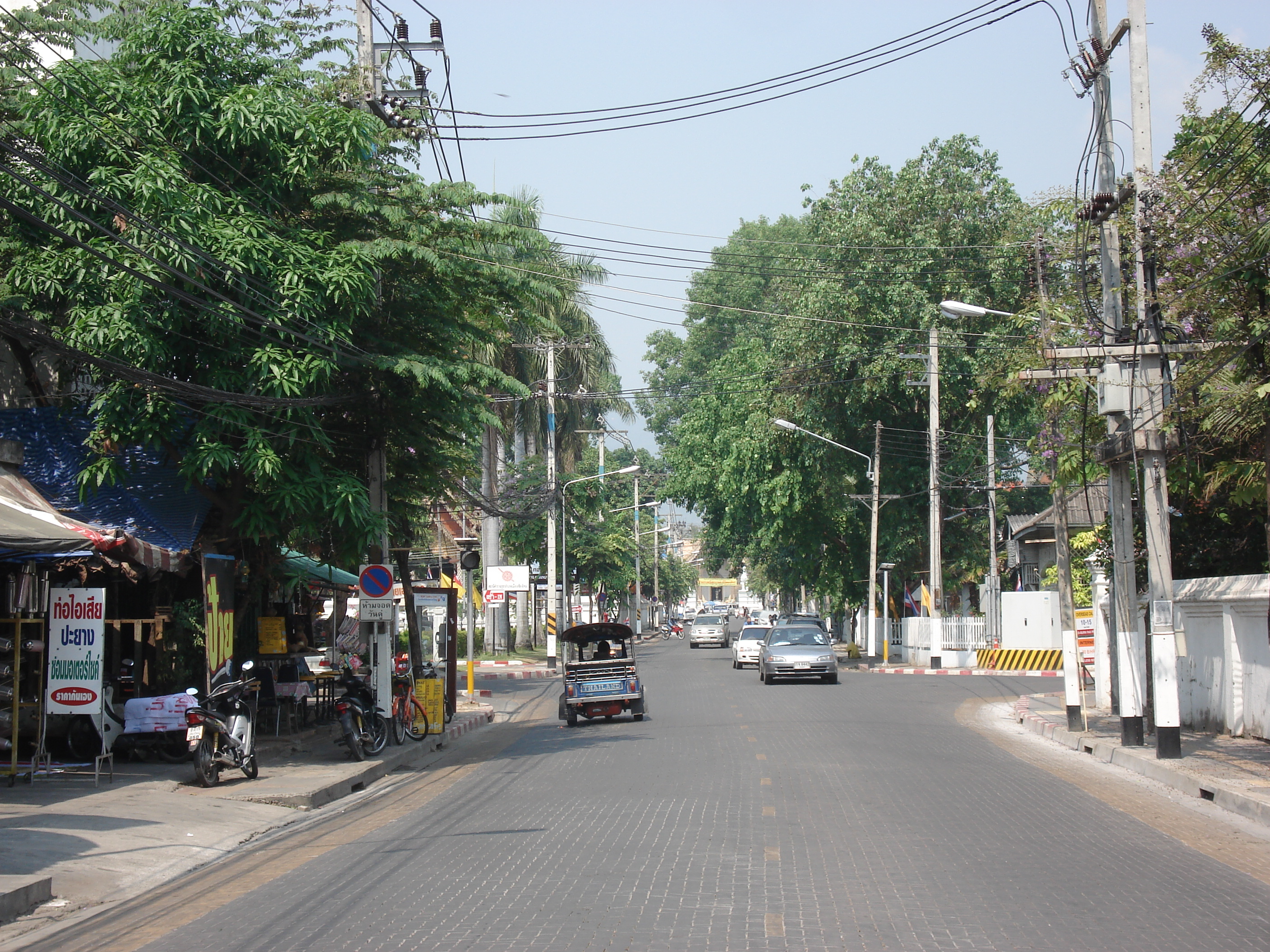 รูปถ่าย ไทย(Thailand) เชียงใหม่(Chiang Mai) ข้างในคุเมืองเชียงใหม่(Inside Canal) 2006-04 49