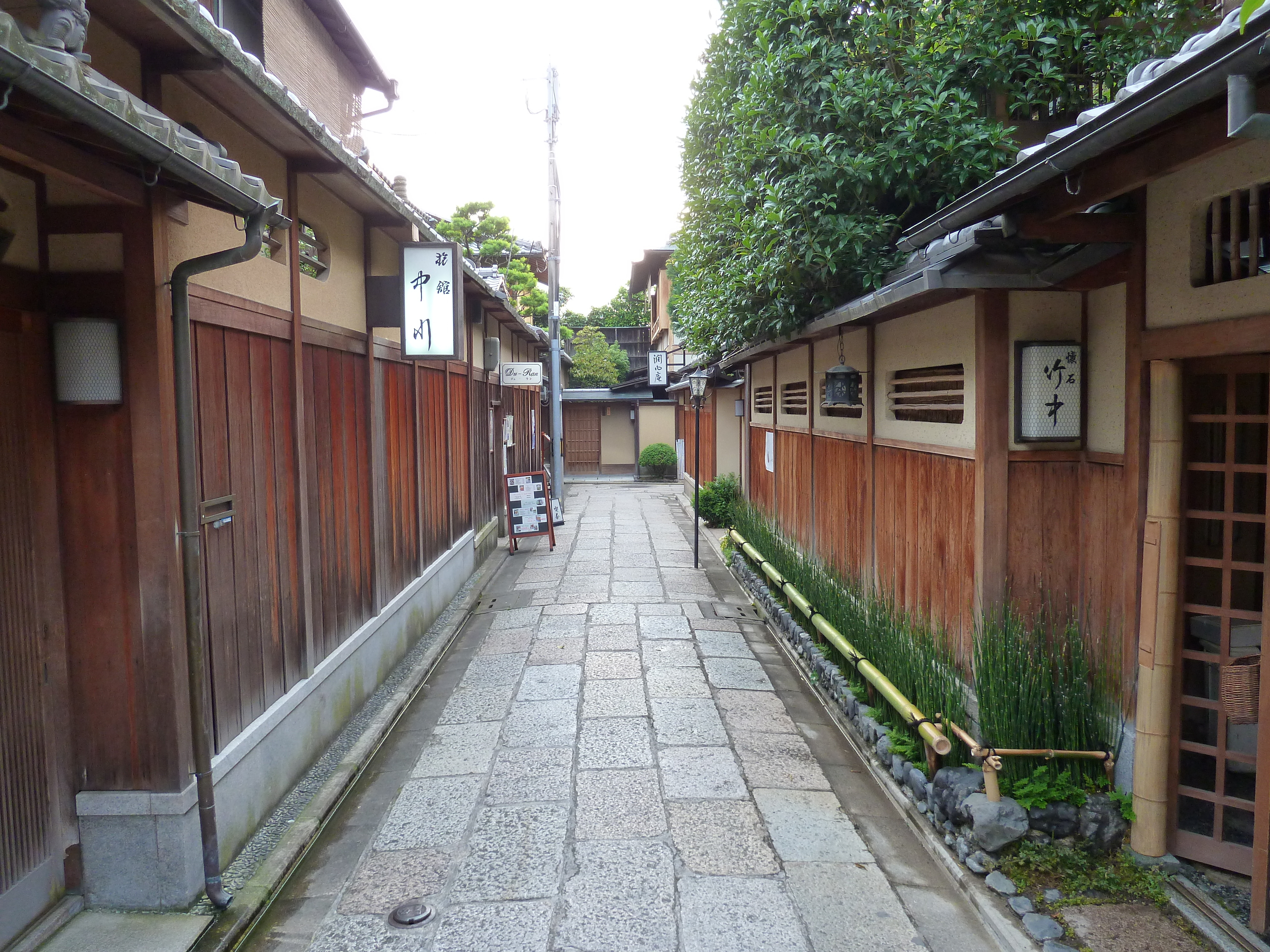 รูปถ่าย ญี่ปุ่น(Japan) เกียวโต(Kyoto) ถนนนิเน็นซากะ(Ninenzaka) 2010-06 81