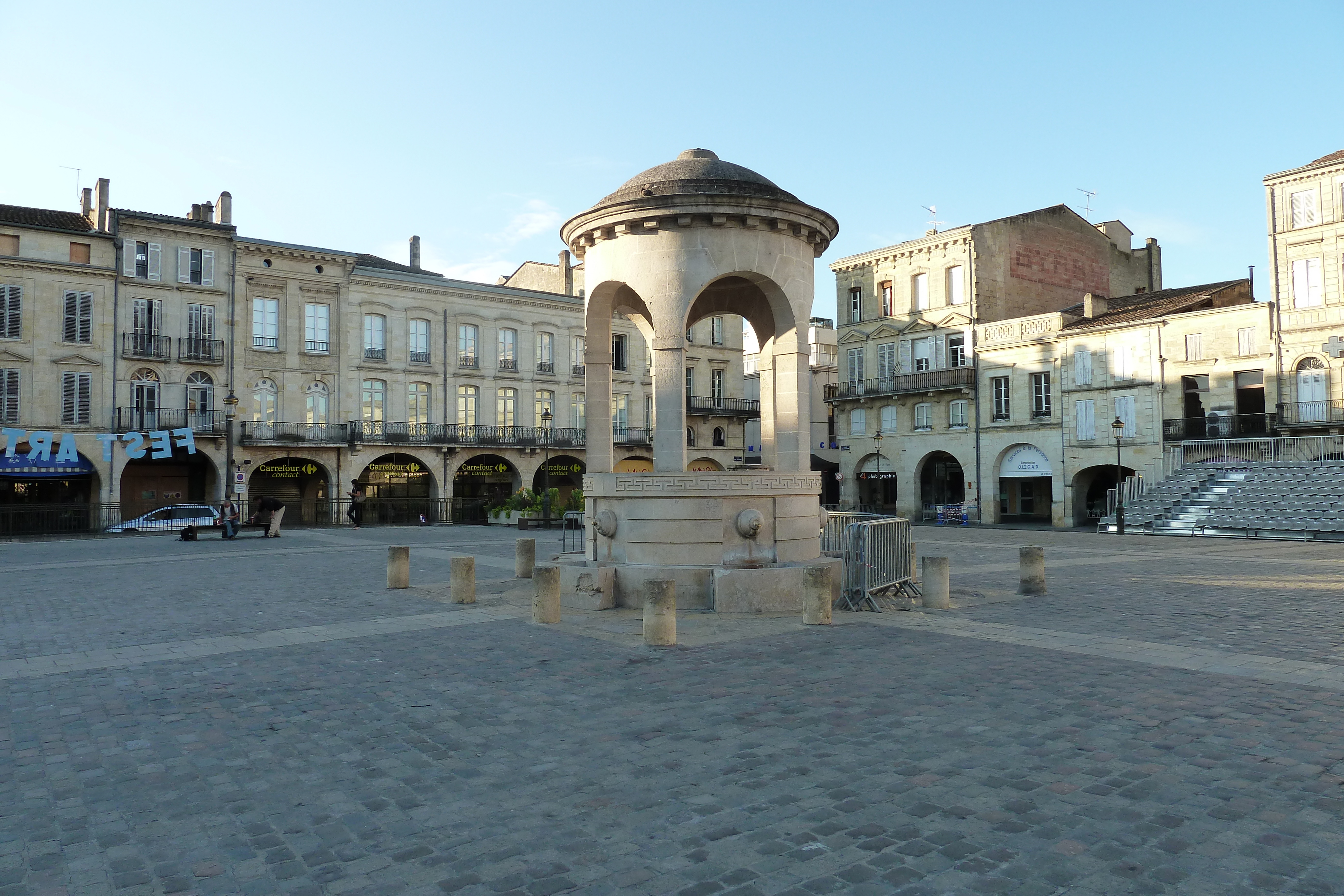 รูปถ่าย ฝรั่งเศส(France) ลีบูร์น(Libourne) 2010-08 18
