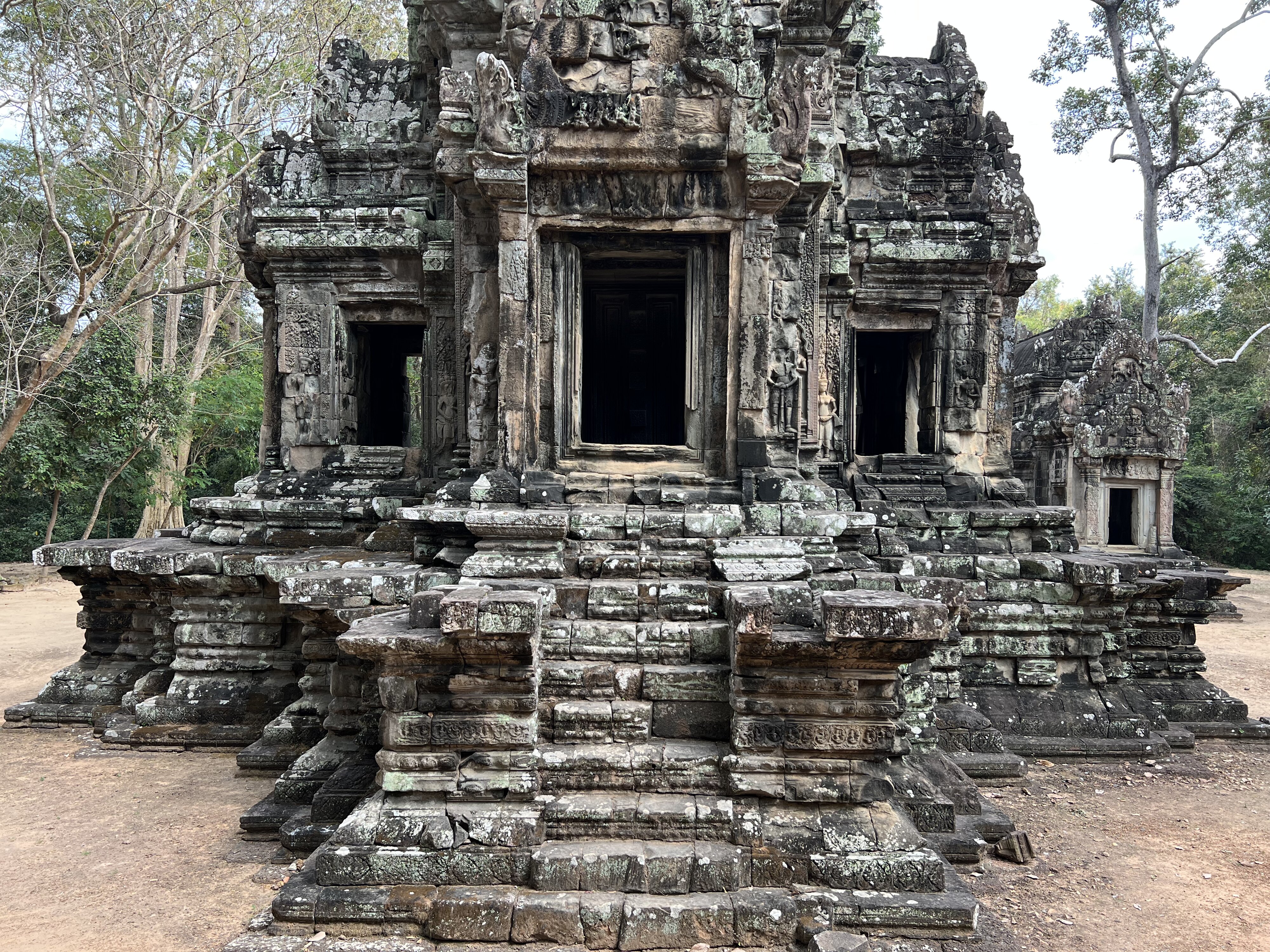 รูปถ่าย กัมพูชา(Cambodia) เสียมราฐ(Siem Reap) ปราสาทธมมานนท์(Thommanon) 2023-01 23