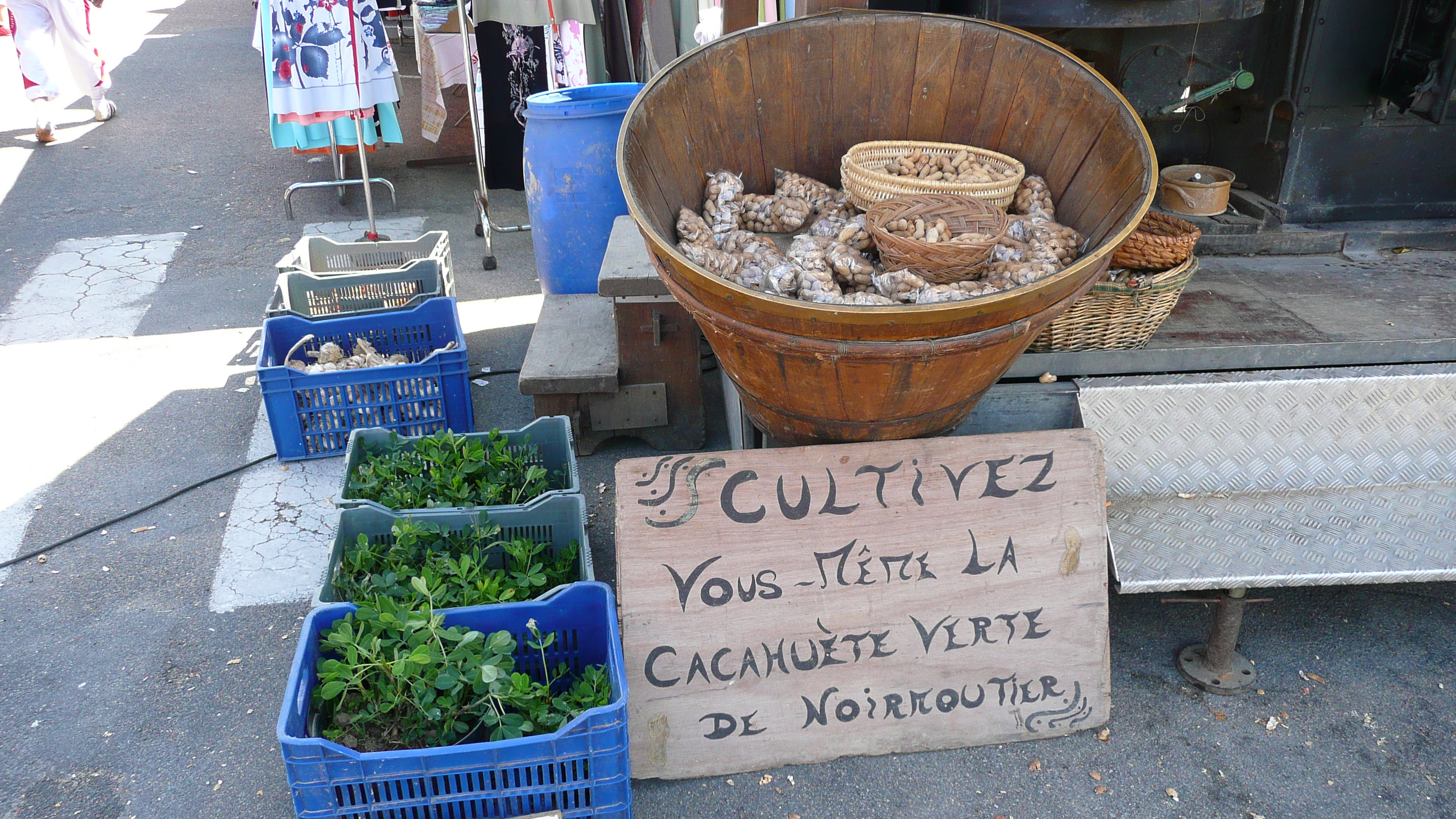 รูปถ่าย ฝรั่งเศส(France) เพรฟาย(Prefailles) ตลาดเปรฟาย(Market in Prefailles) 2007-07 30