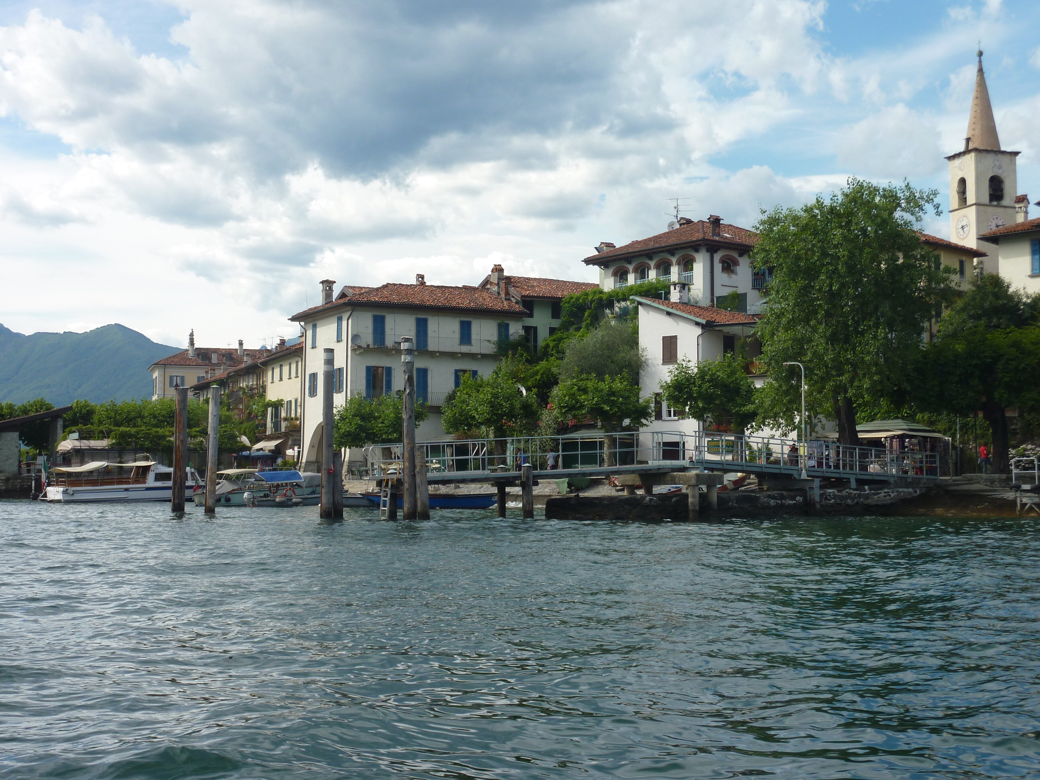 รูปถ่าย อิตาลี(Italy) เกาะอีโซลาเปสกาโตรี(Isola Pescatori) 2009-06 28