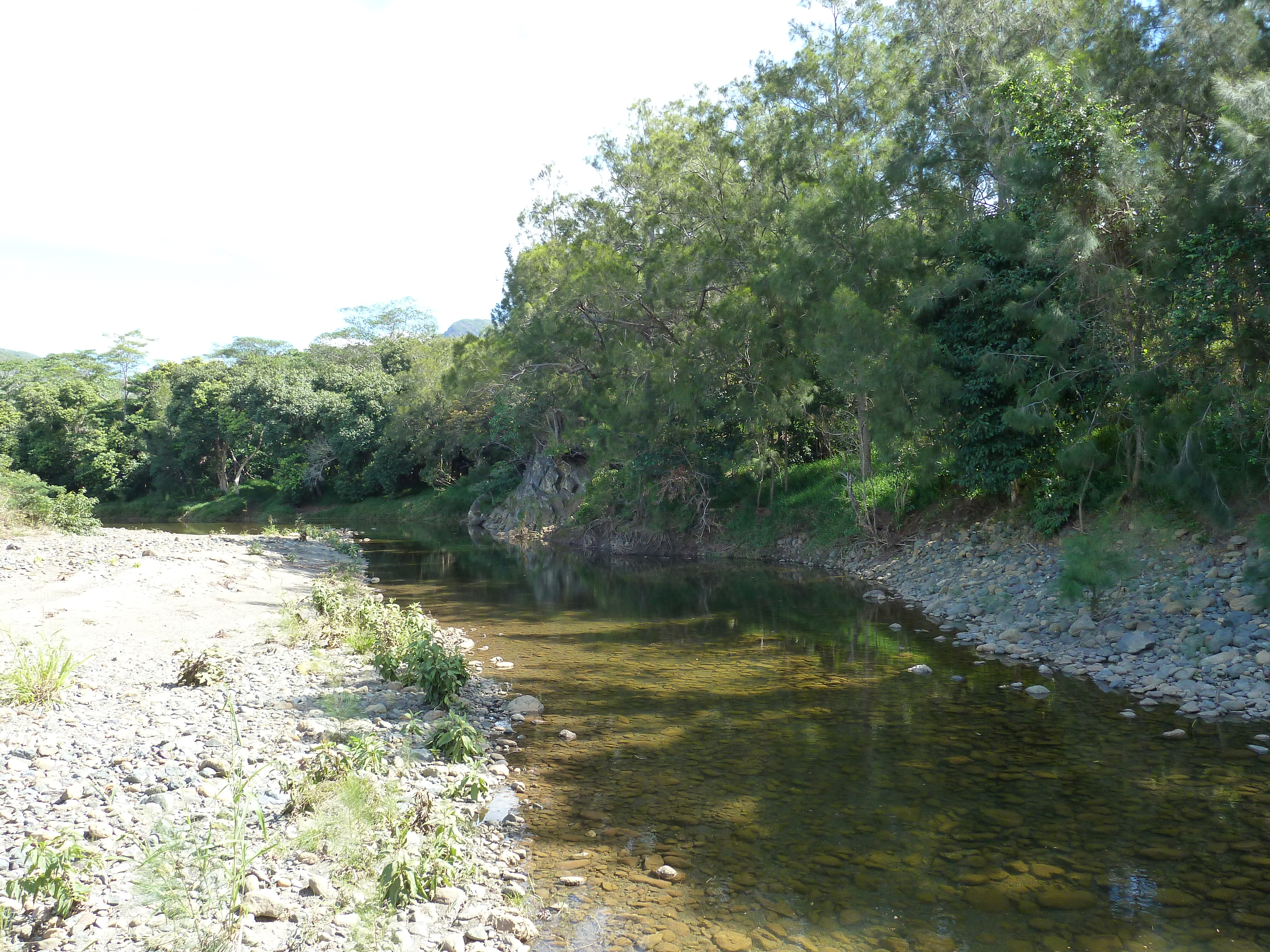 รูปถ่าย นิวแคลิโดเนีย(New Caledonia) ถนนจากทีโอไปกานาลา(Thio to Canala road) 2010-05 57