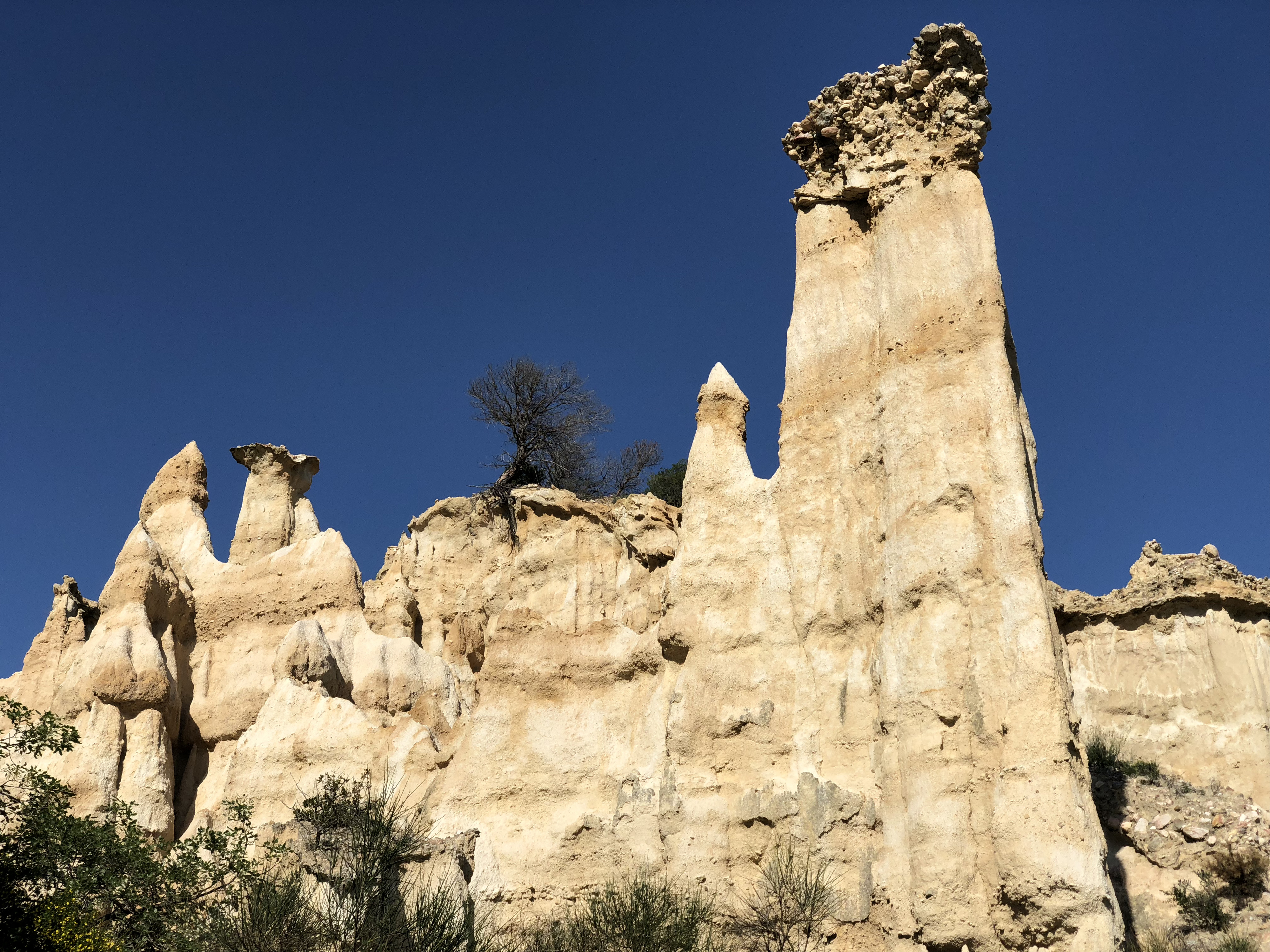 รูปถ่าย ฝรั่งเศส(France) เสาหินออร์กดีล-ซูร์-แต็ต(Orgues d'Ille Sur Tet) 2018-04 7