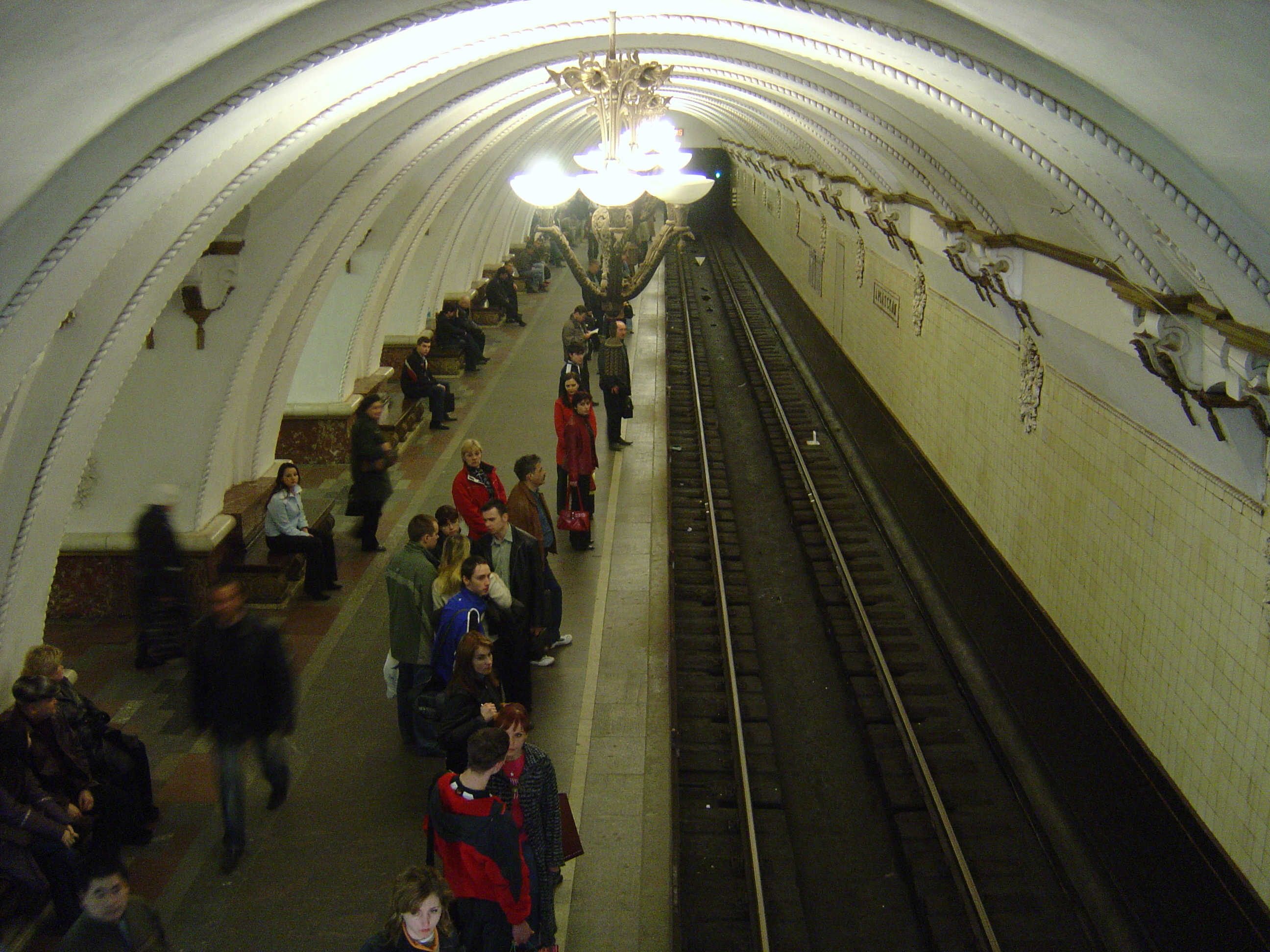 รูปถ่าย รัสเซีย(Russia) มอสโก(Moscow) รถไฟใต้ดิน(Subway) 2005-04 8