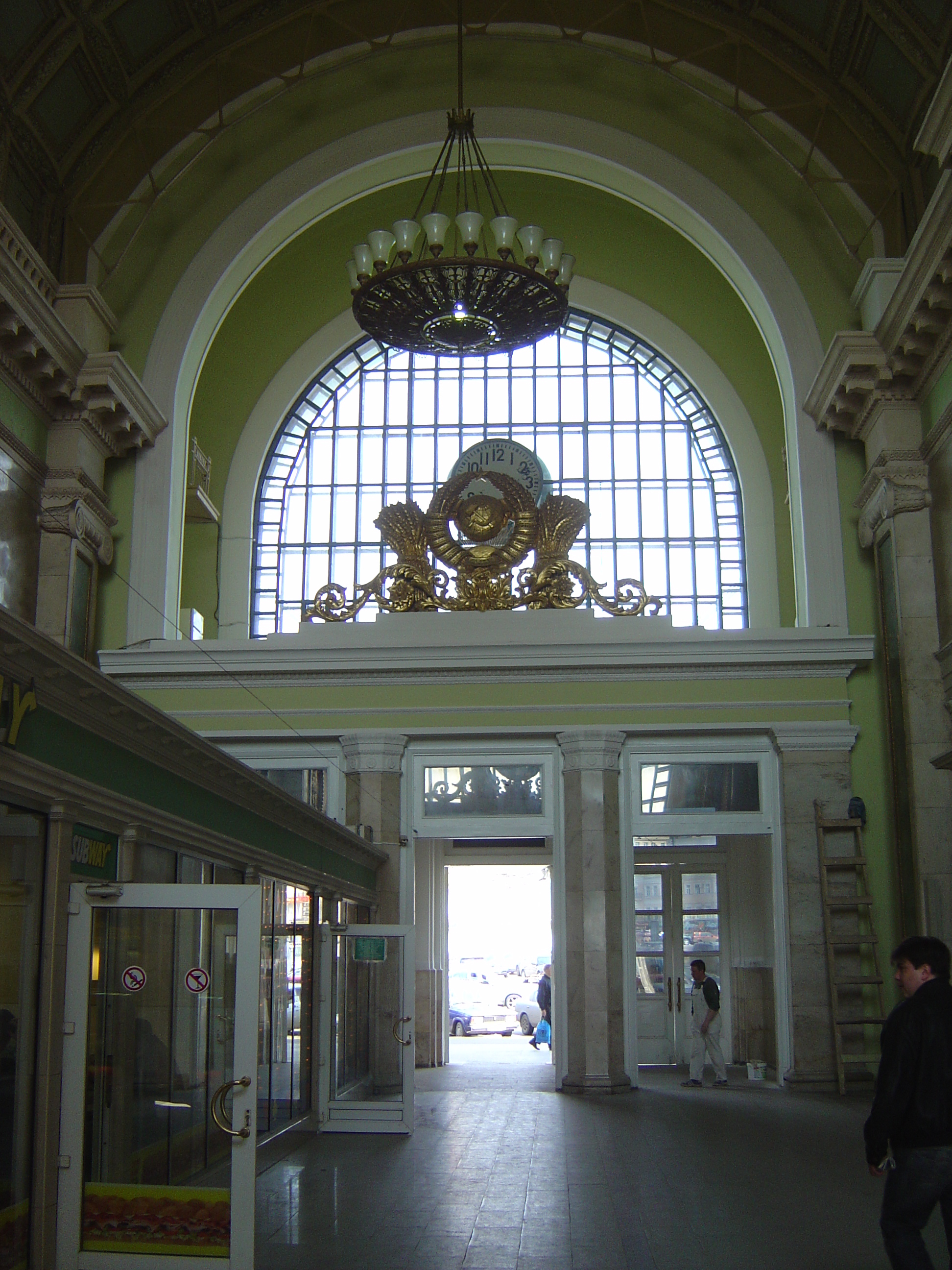 รูปถ่าย รัสเซีย(Russia) มอสโก(Moscow) ถนนตแวร์สกายา(Tverskaya Street) 2005-04 36