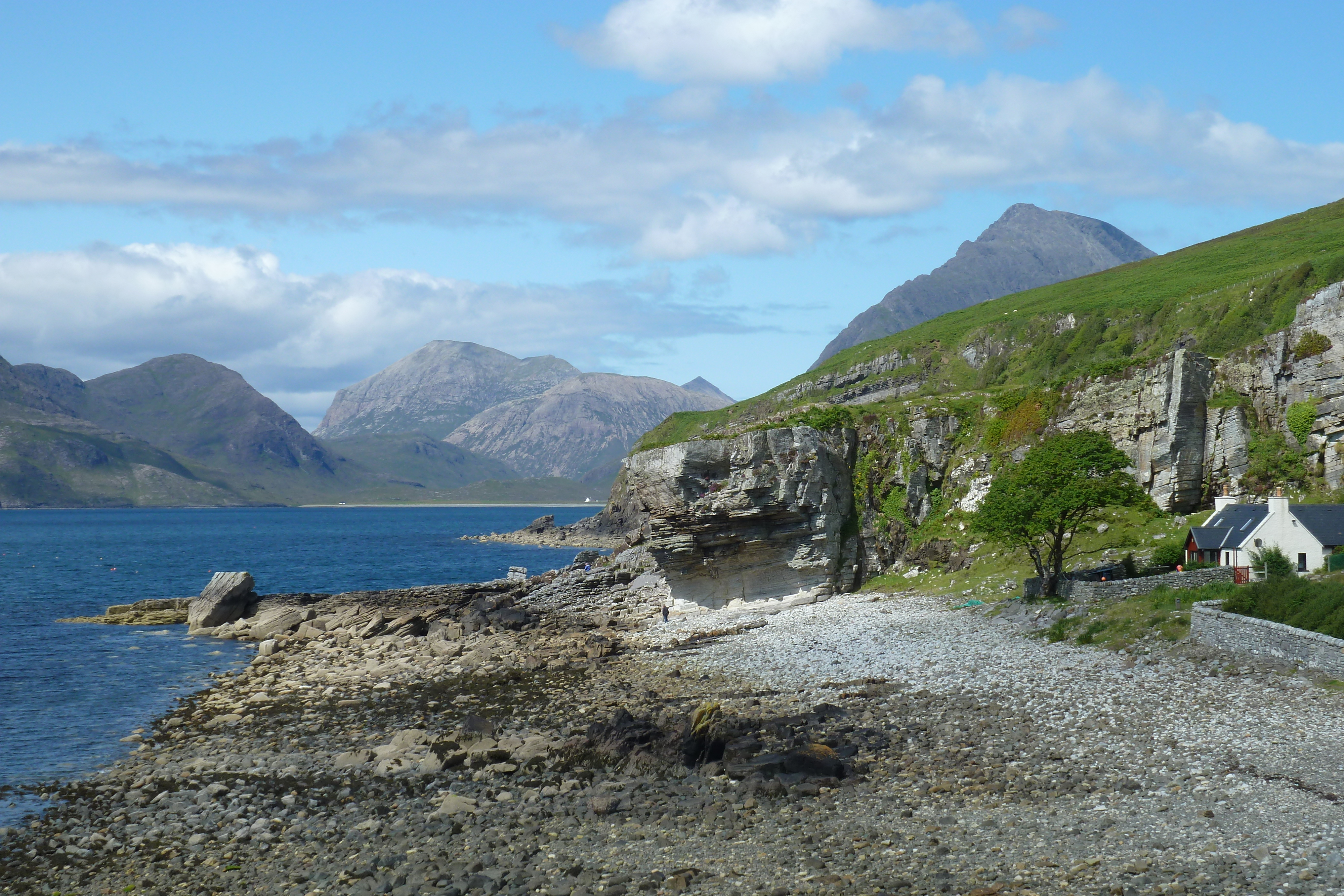 รูปถ่าย อังกฤษ(United Kingdom) เกาะสกาย(Skye) เทือกเขาคูลิน(The Cuillin) 2011-07 142