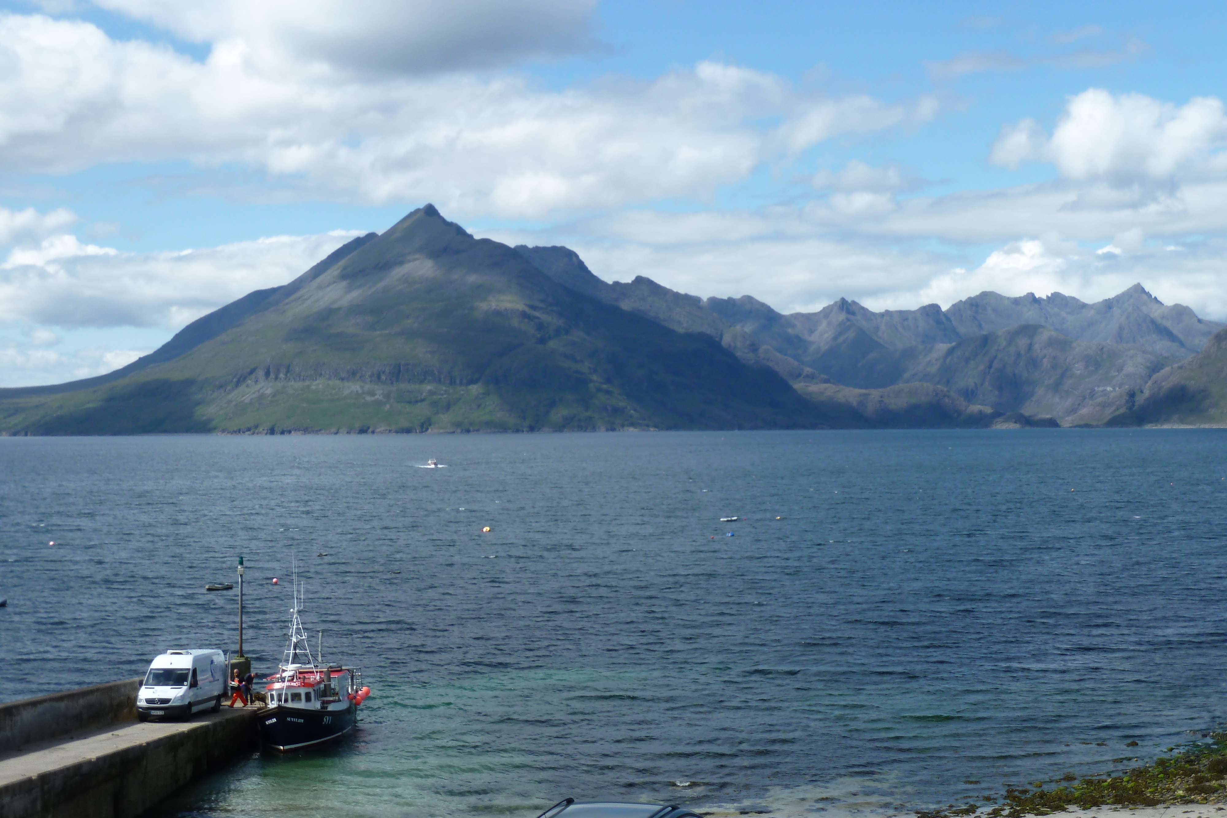 รูปถ่าย อังกฤษ(United Kingdom) เกาะสกาย(Skye) เทือกเขาคูลิน(The Cuillin) 2011-07 151
