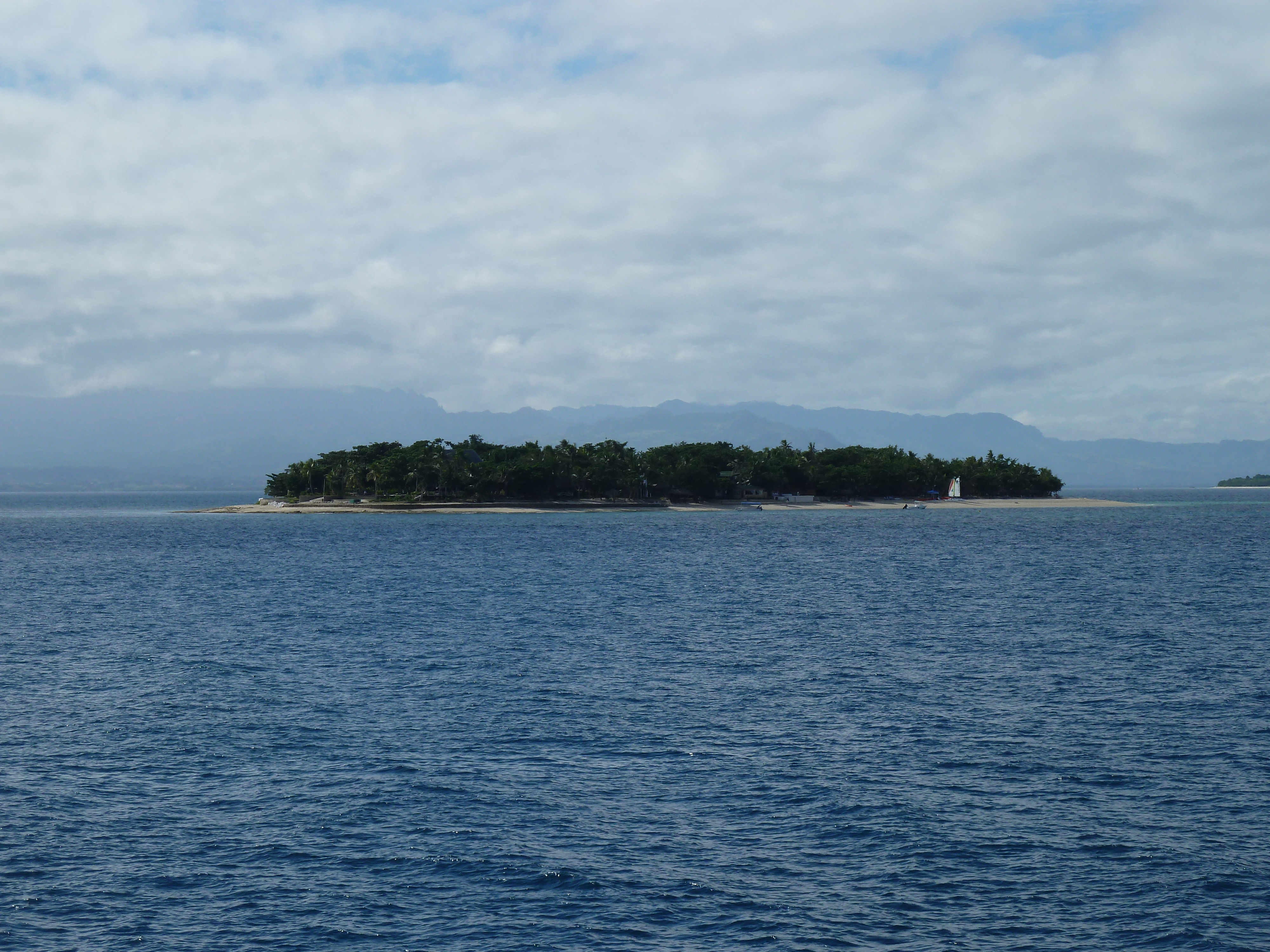 รูปถ่าย ฟิจิ(Fiji) จากเดนาเราไปเกาะโตโกรีกี(Denarau to Tokoriki Island) 2010-05 42