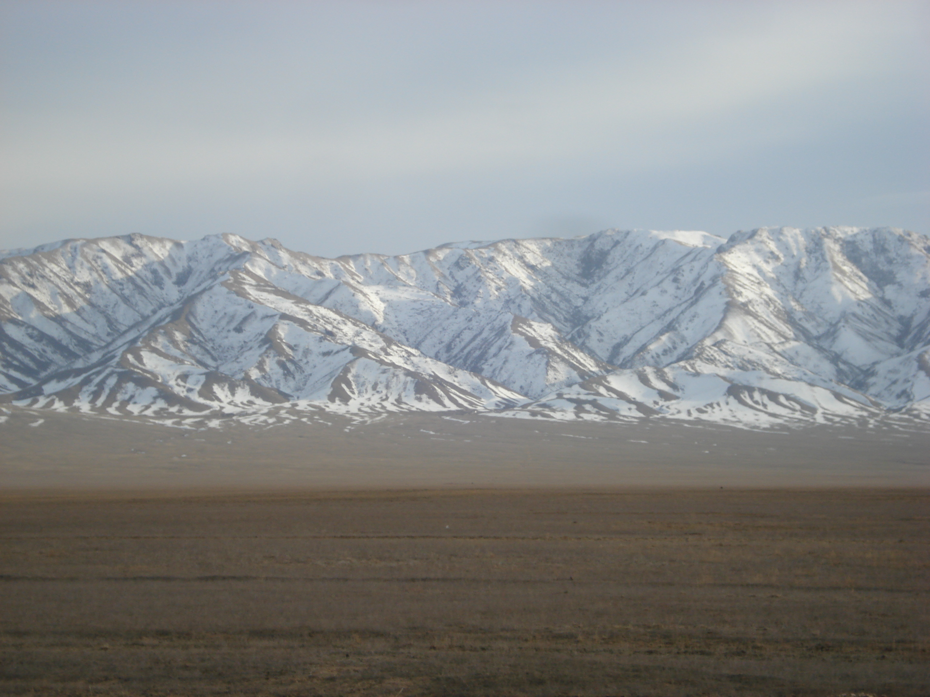 รูปถ่าย คาซัคสถาน(Kazakhstan) ถนนจากอัลมาตีไปหุบผาชารึน(Almaty to Charyn Canyon road) 2007-03 153